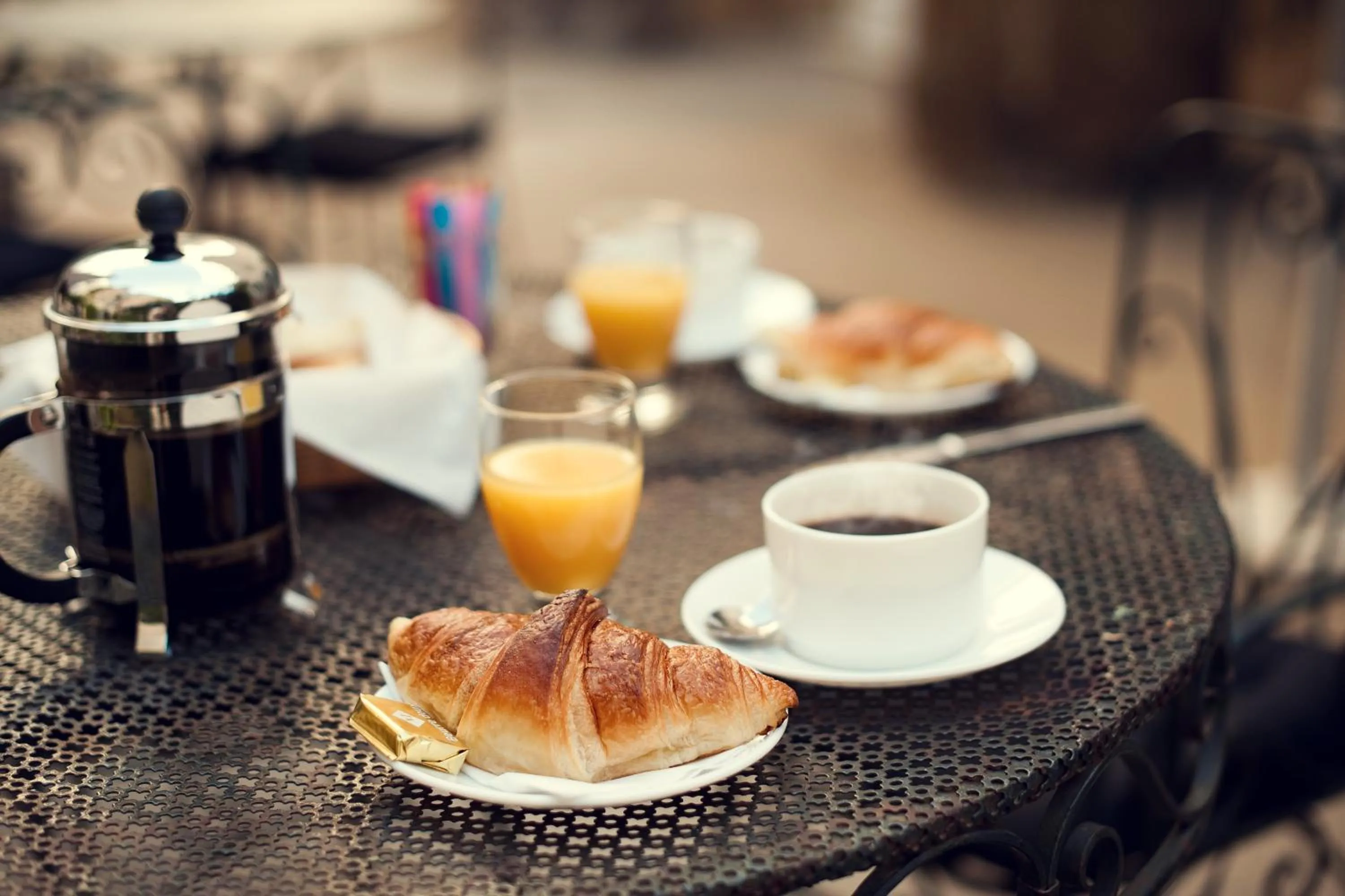 Continental breakfast in Chanteclair
