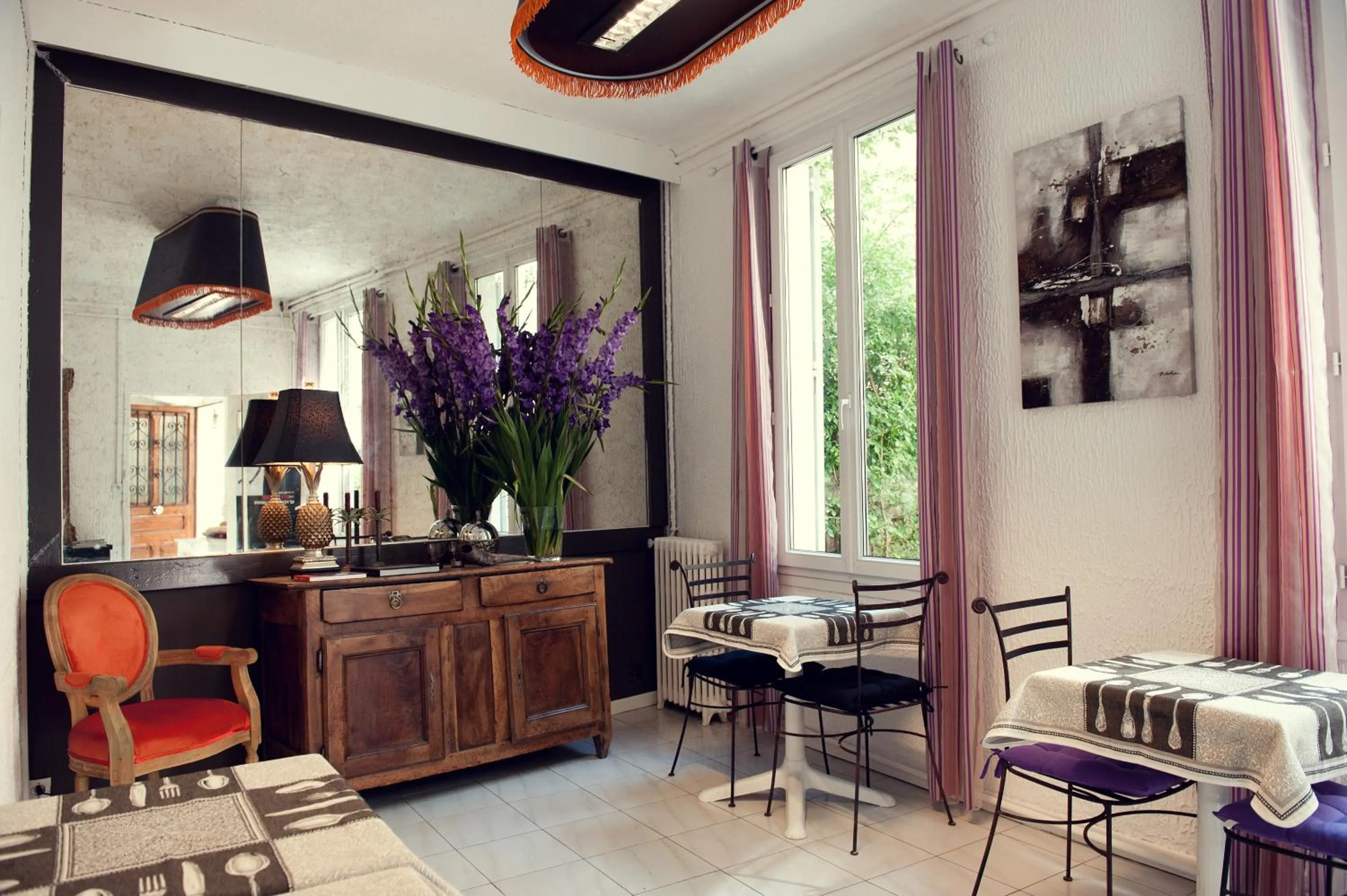 Living room in Chanteclair