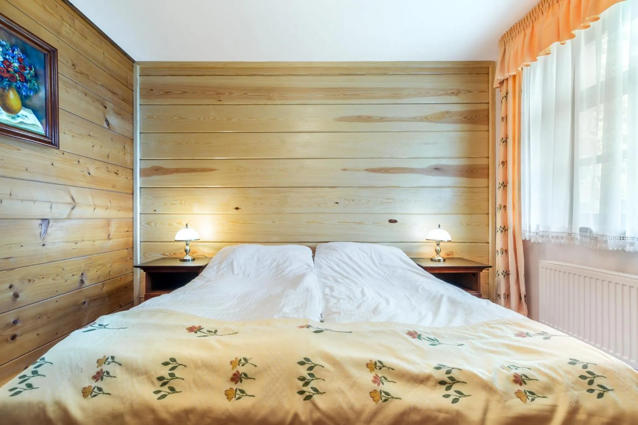 Bed in Hotel Dworek Wapionka