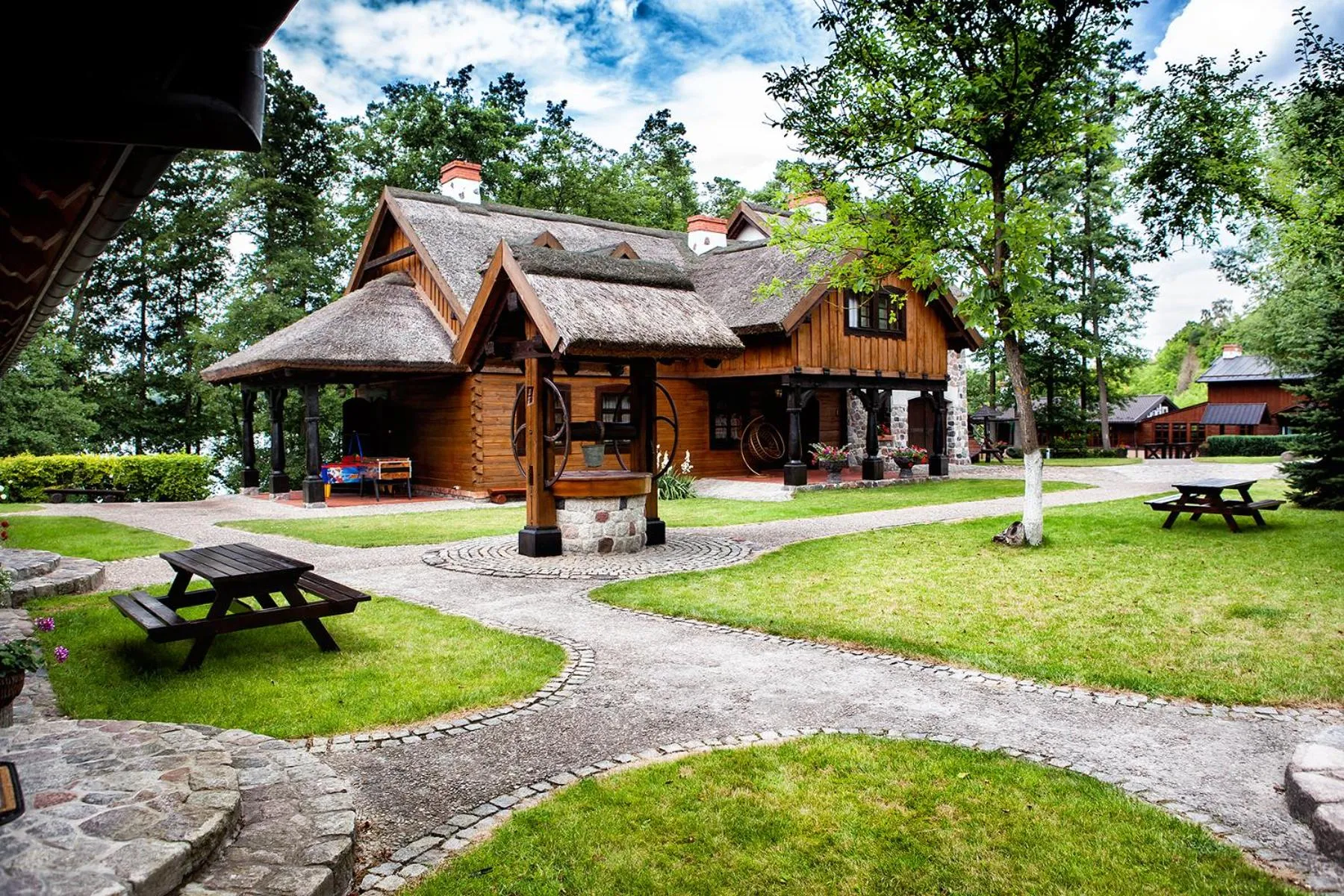 Property building in Hotel Dworek Wapionka