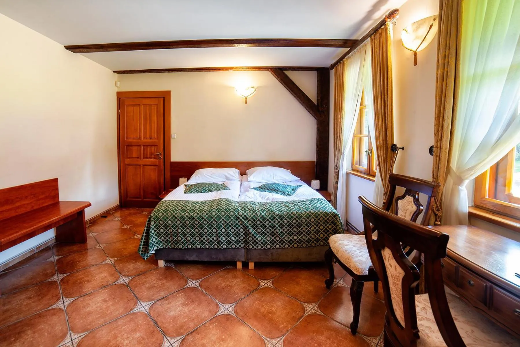 Bed in Hotel Dworek Wapionka