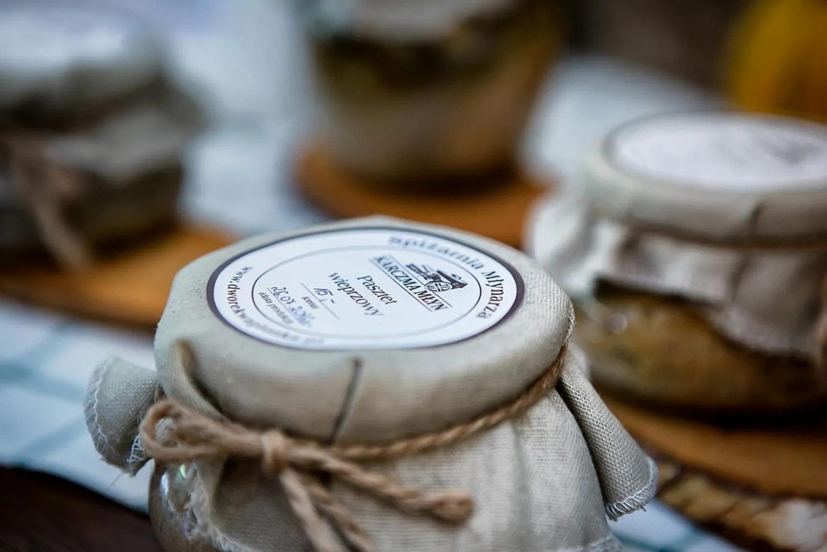 Restaurant/places to eat in Hotel Dworek Wapionka