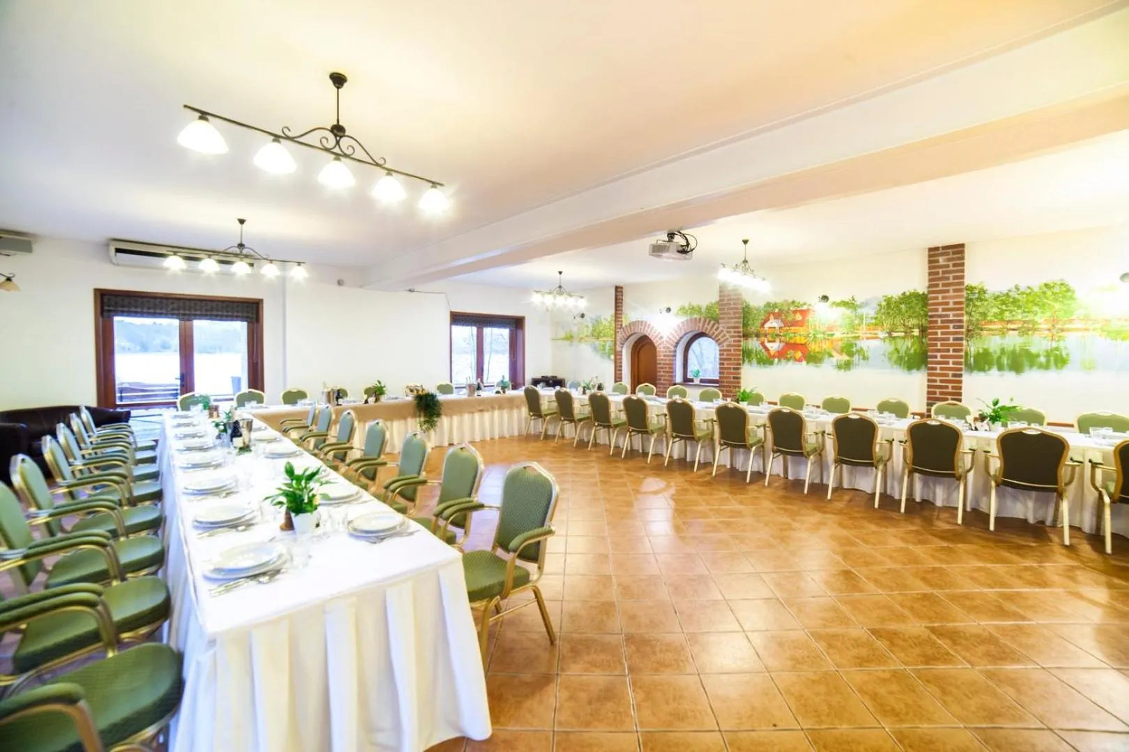 Meeting/conference room in Hotel Dworek Wapionka