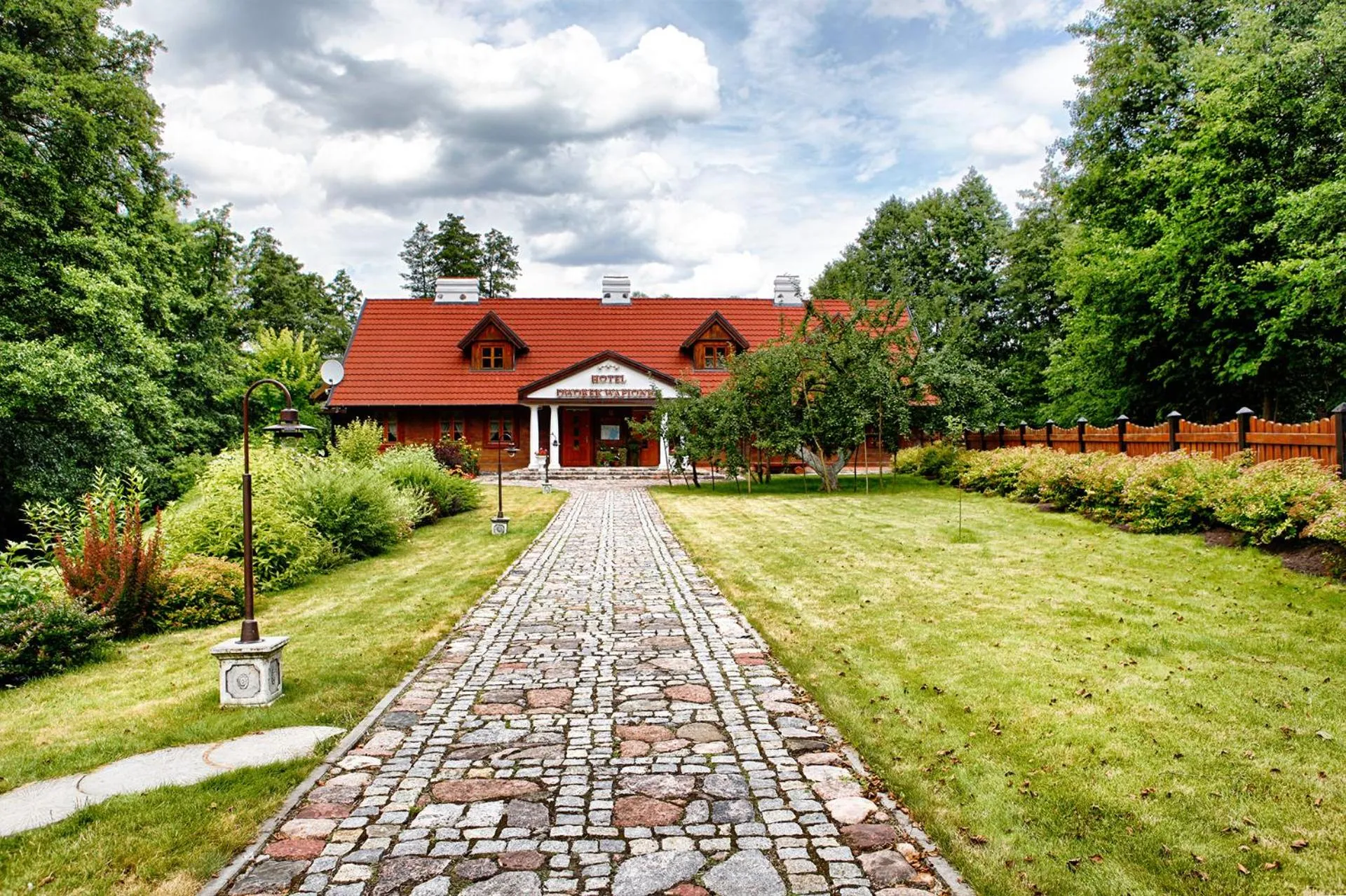 Property building in Hotel Dworek Wapionka