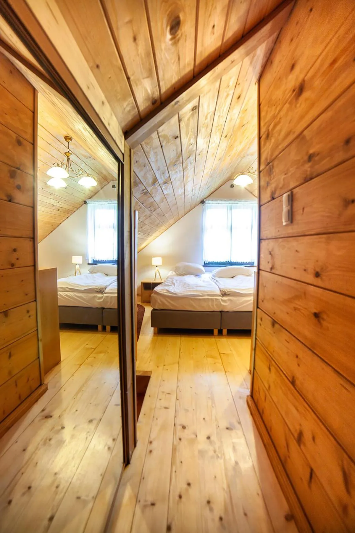 Bed in Hotel Dworek Wapionka