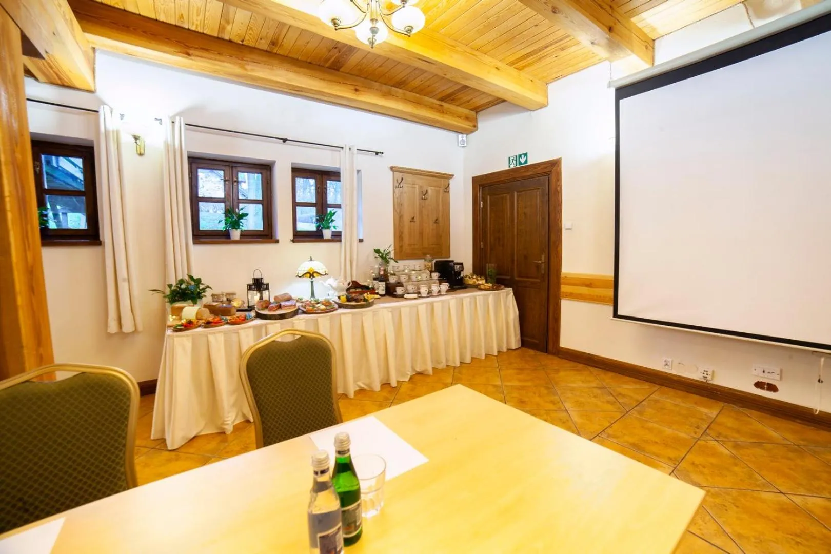 Meeting/conference room in Hotel Dworek Wapionka