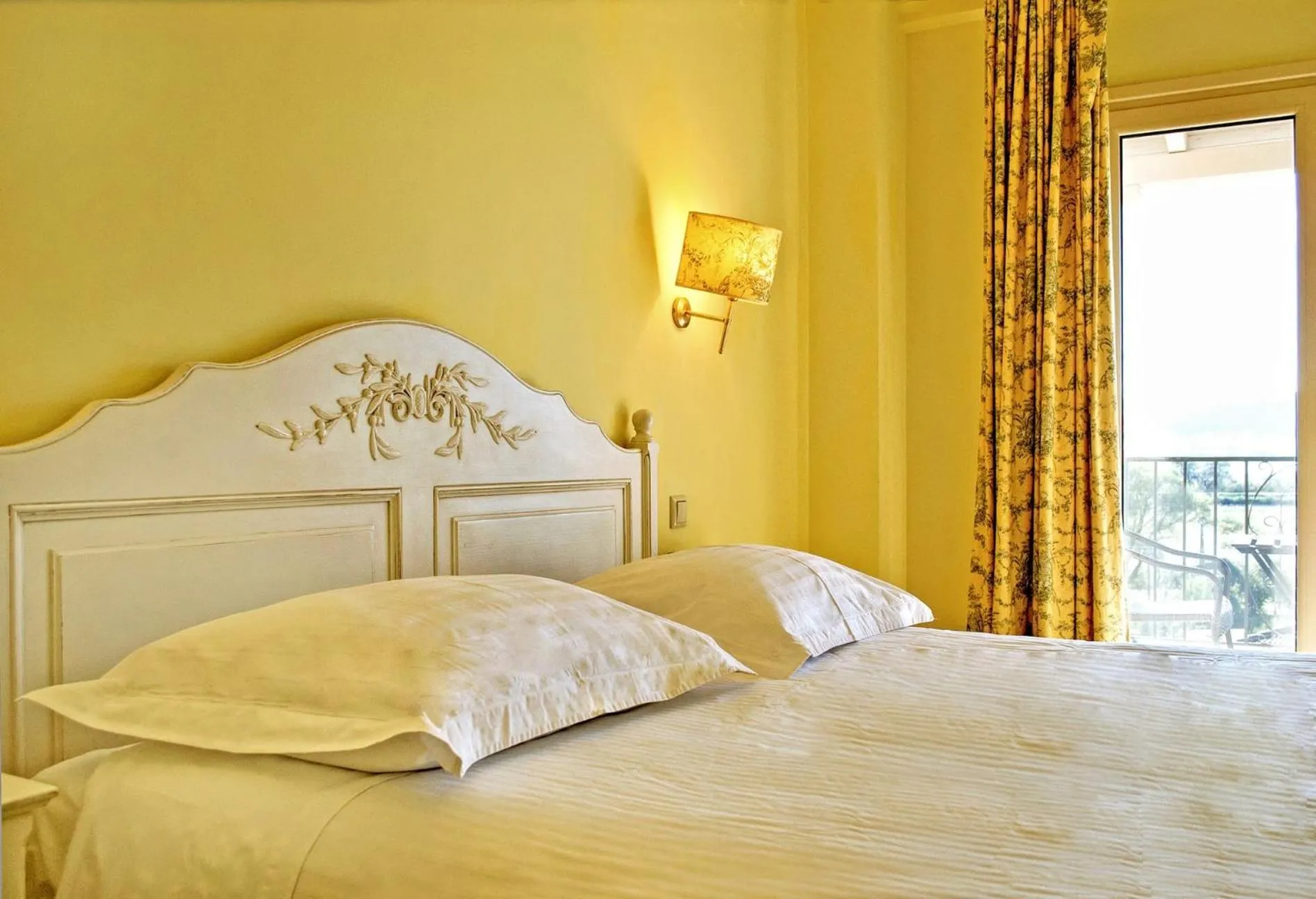 Bed in Anemolia Resort and Spa