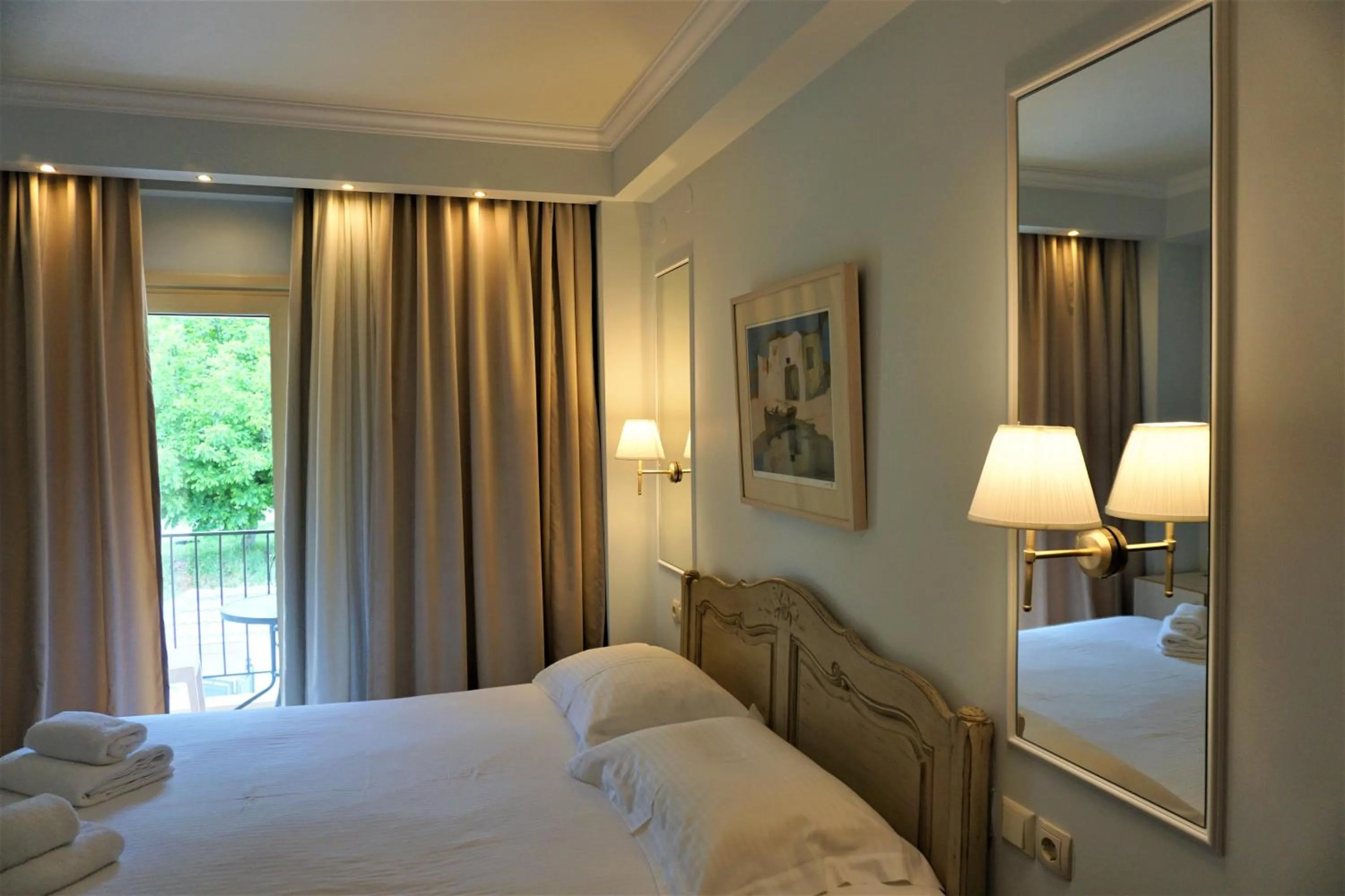 Bed in Anemolia Resort and Spa