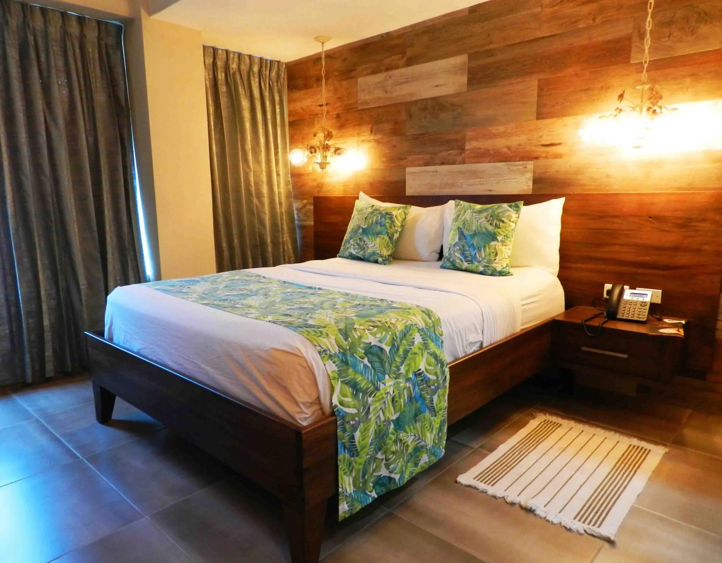 Bedroom, Bed in MON Hotel Boutique