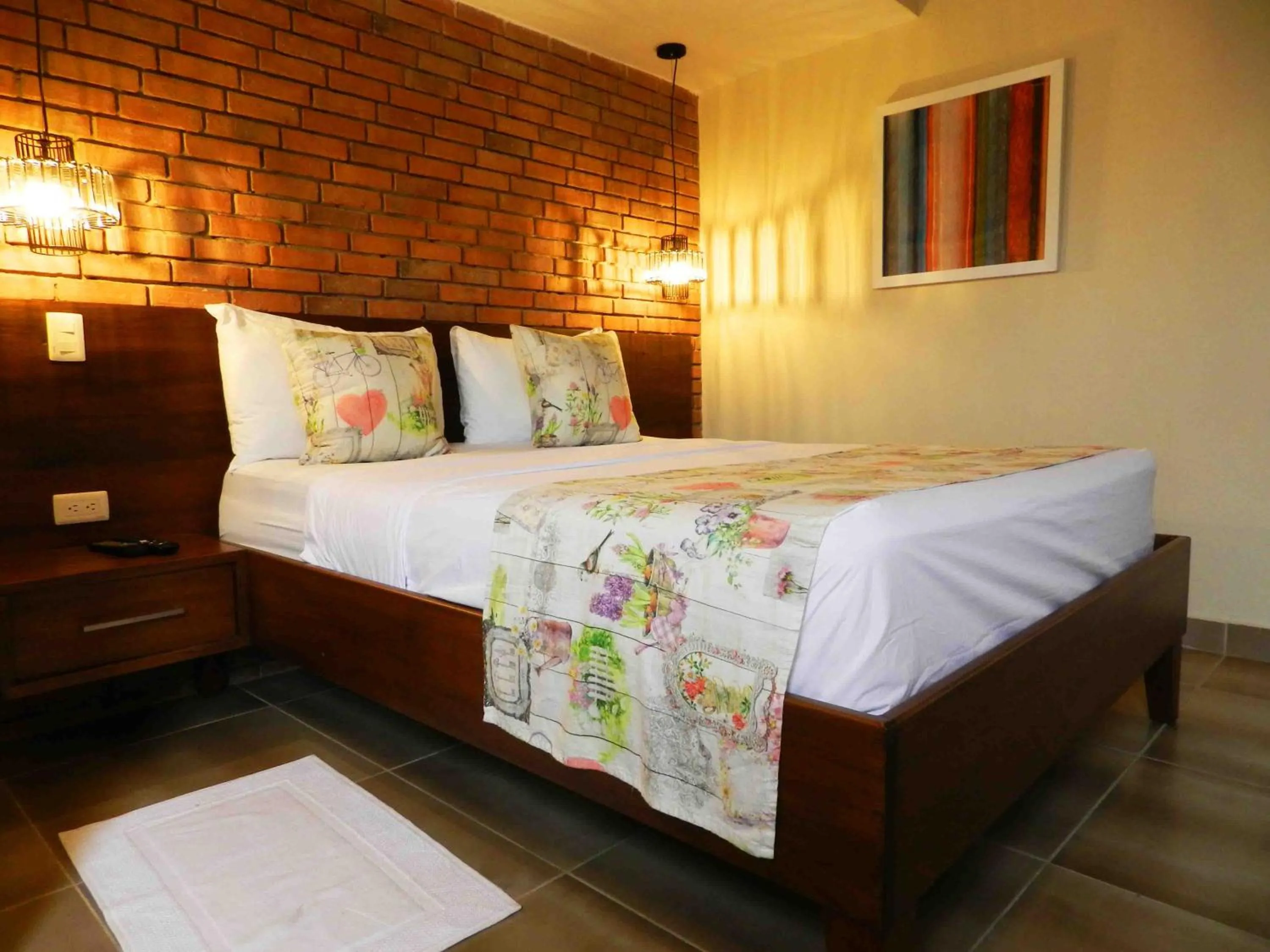 Bedroom, Bed in MON Hotel Boutique