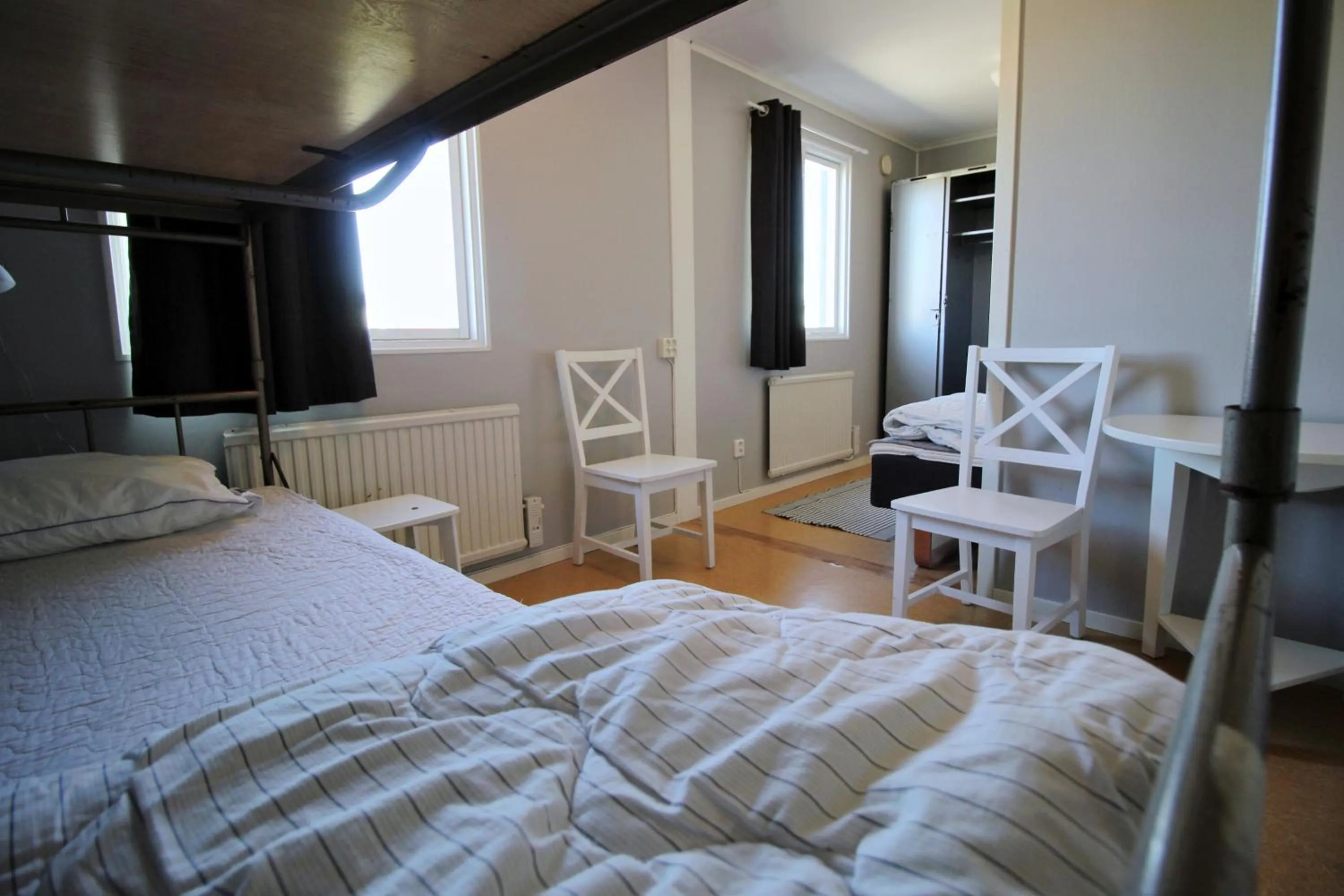 Photo of the whole room, Bed in STF Bunge Hostel