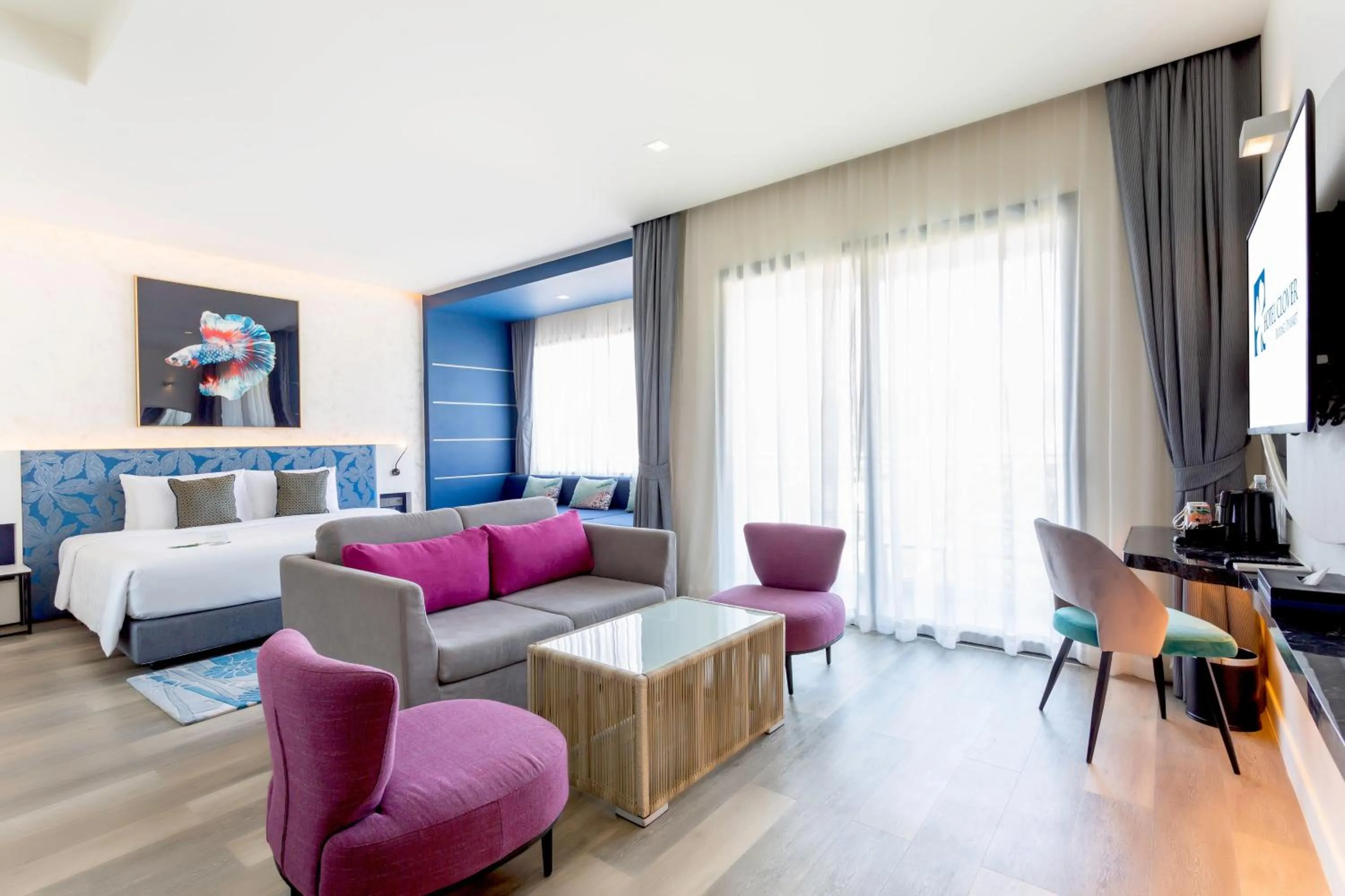 Living room, Bed in Hotel Clover Patong Phuket - SHA Plus