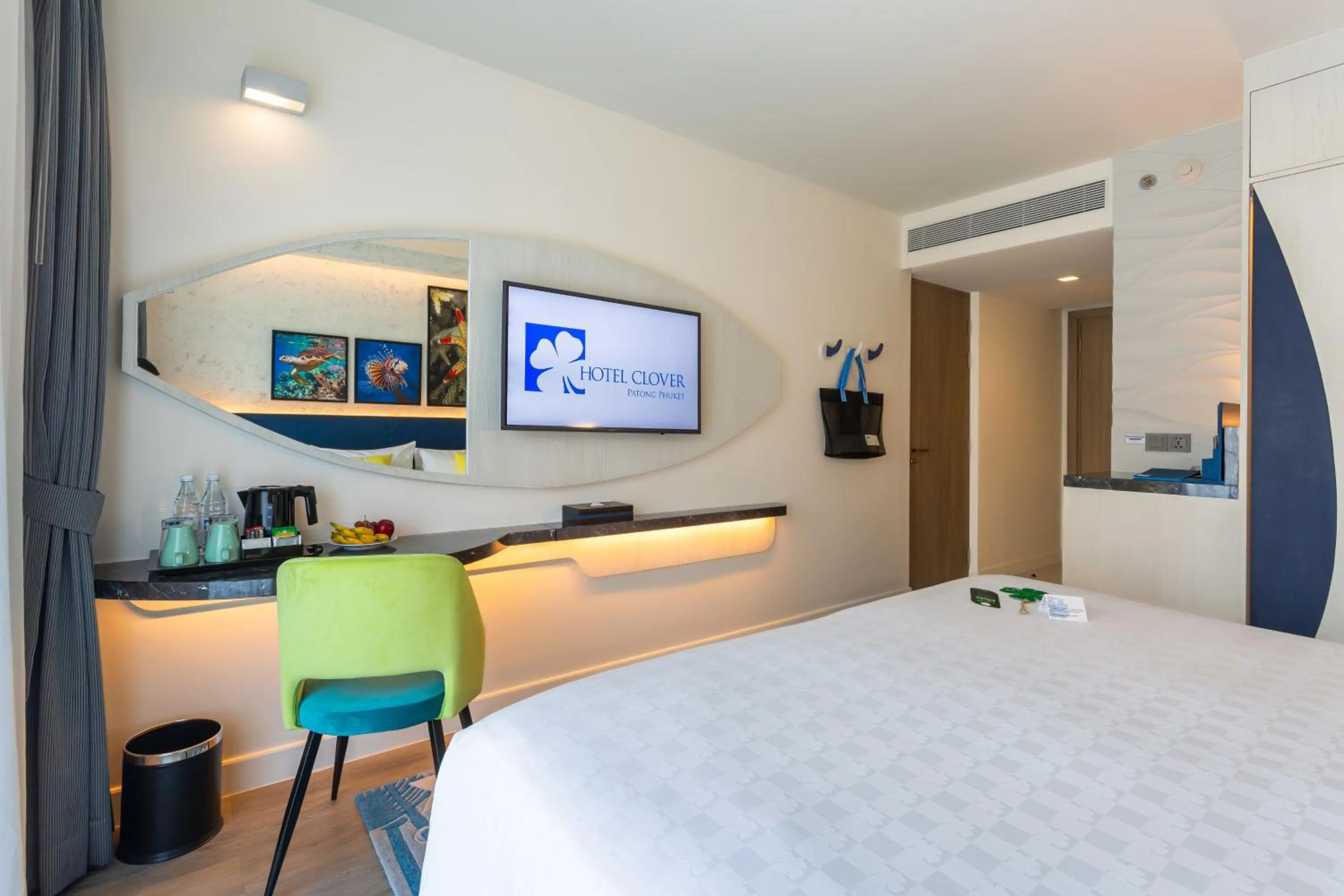TV and multimedia, Bed in Hotel Clover Patong Phuket - SHA Plus