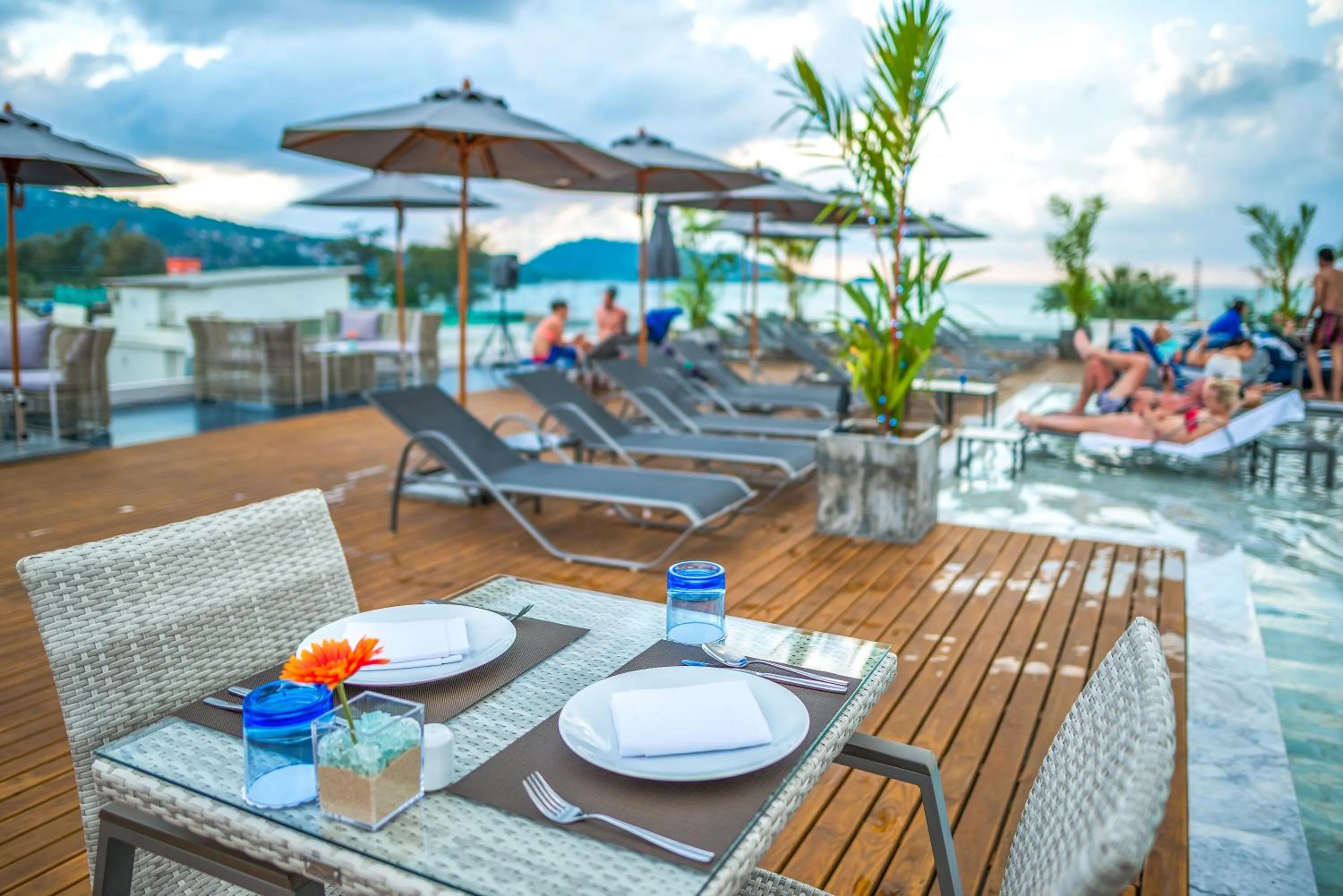 Lounge or bar in Hotel Clover Patong Phuket - SHA Plus