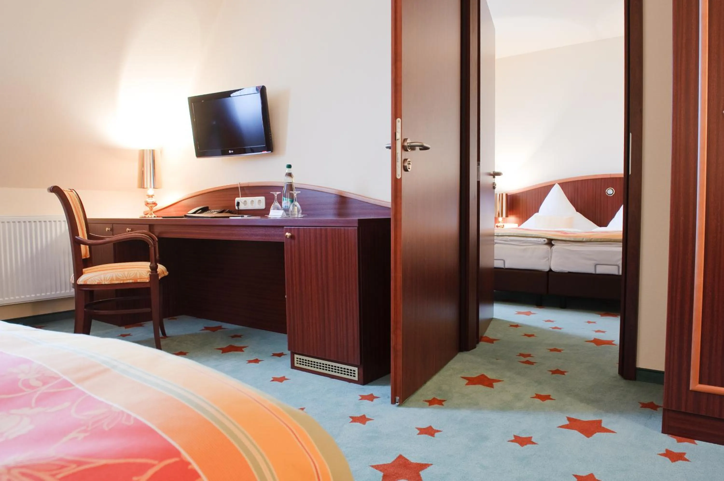 Photo of the whole room, Bed in Stadthotel Stern