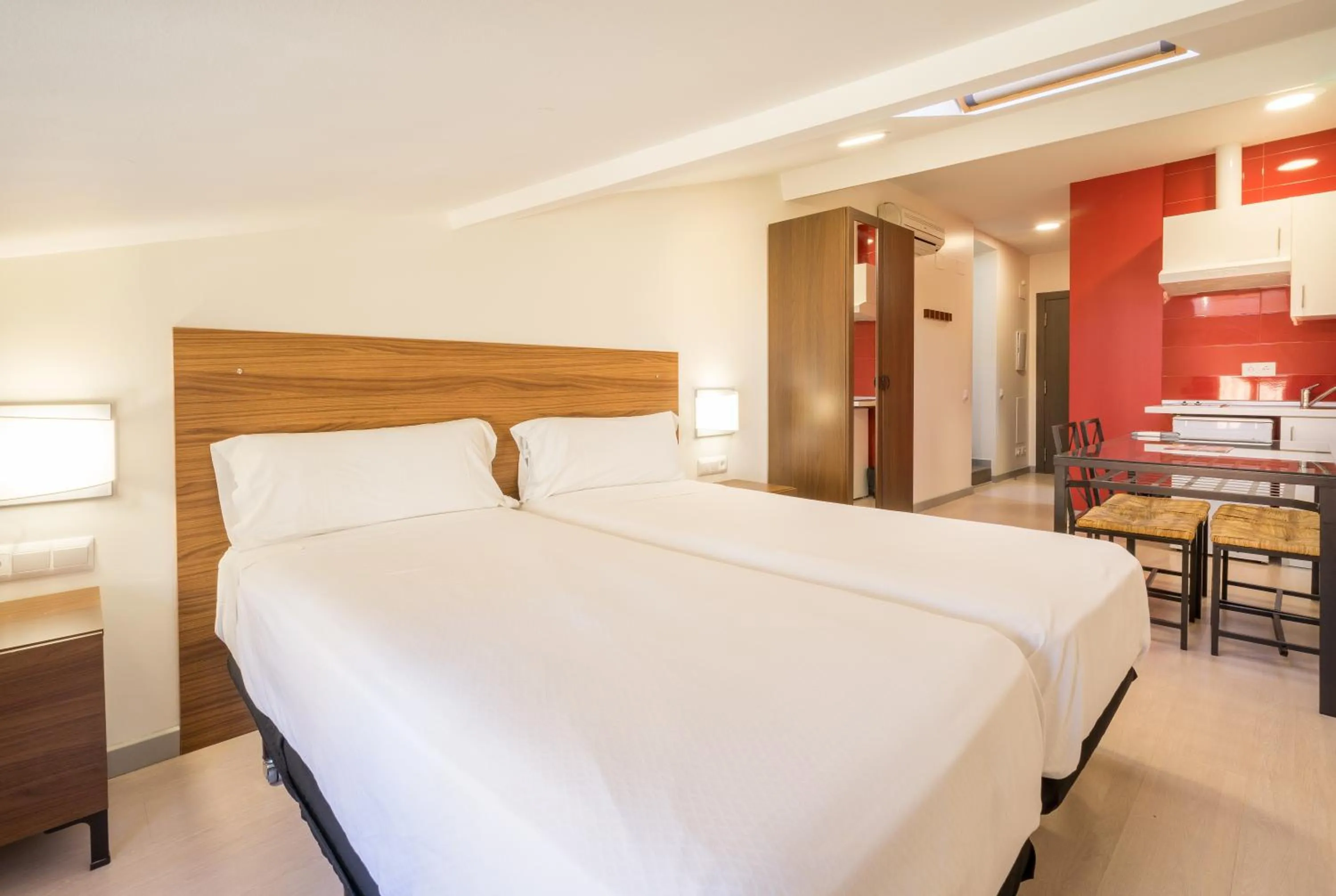 Photo of the whole room, Bed in Baluart Apartments