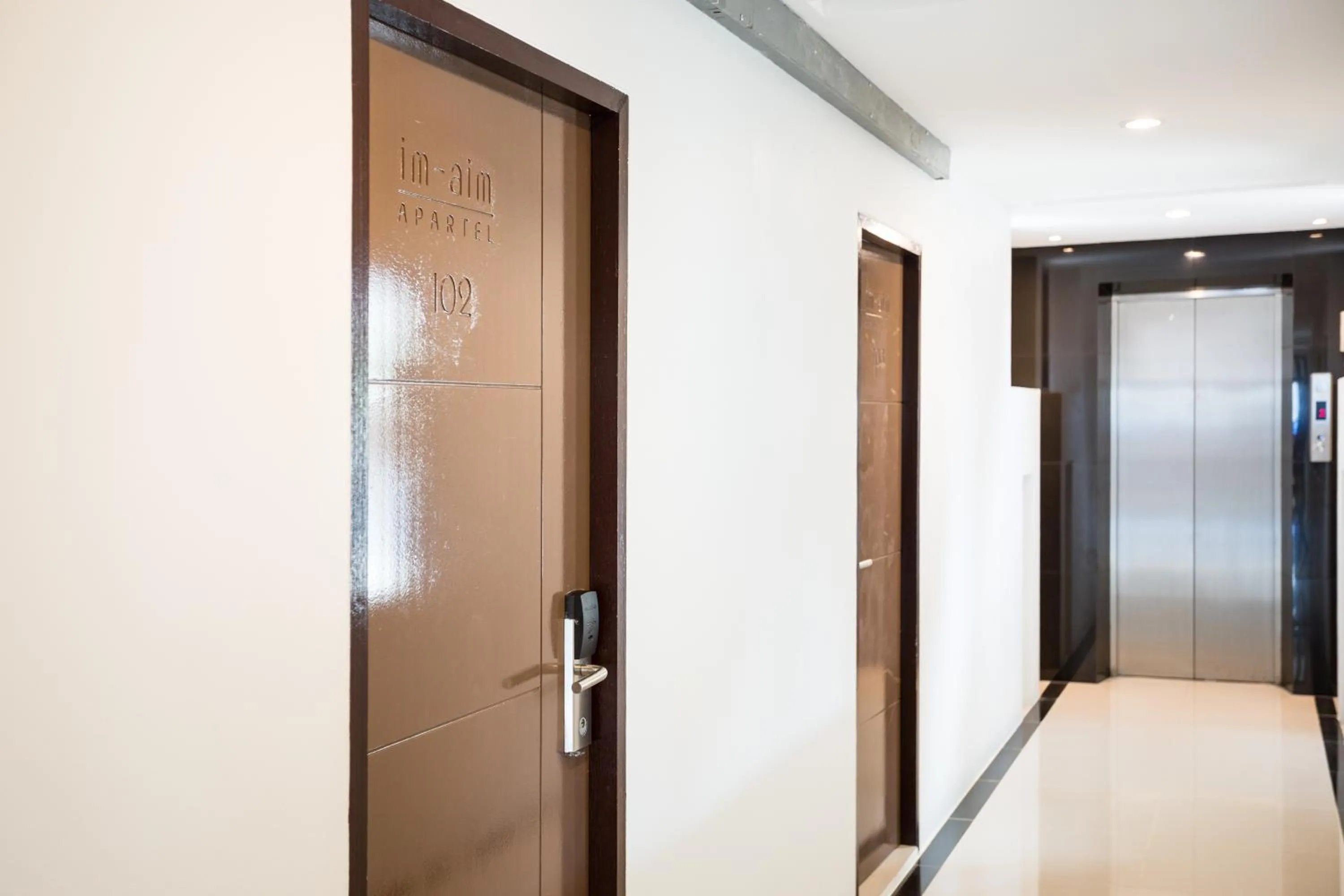 Bed in Twentynine KV Apartel