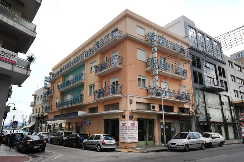 Facade/entrance in Hotel Avra