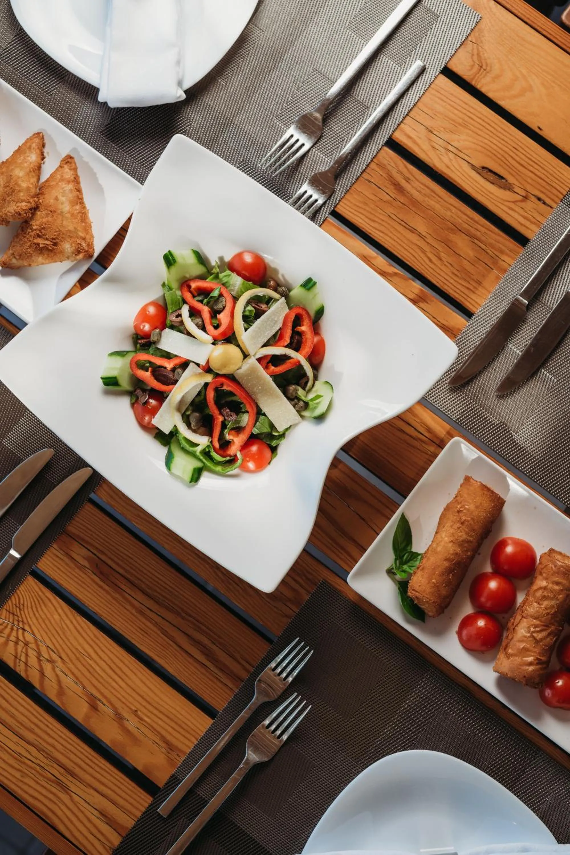 Restaurant/places to eat in Hotel St.John Suites Adults Only