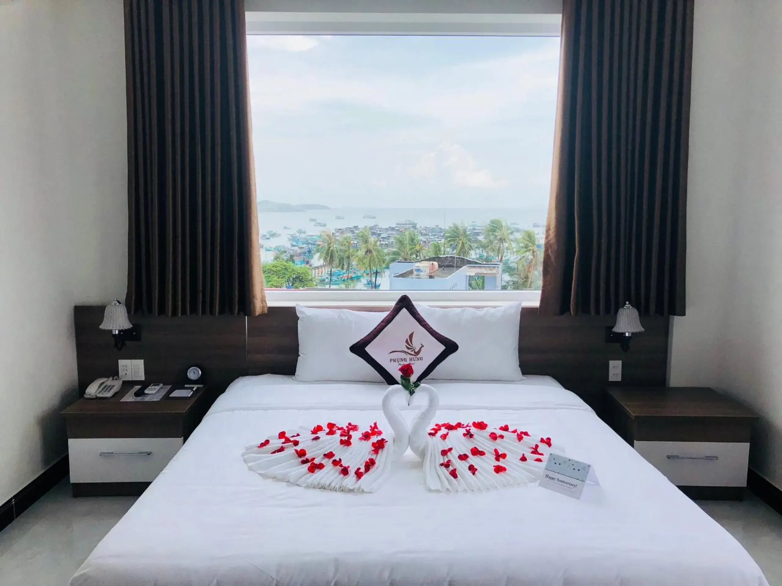 Deluxe Double Room with Sea View - single occupancy in Phung Hung Boutique Hotel Deluxe Double Room with Sea View - single occupancy in Phung Hung Boutique Hotel