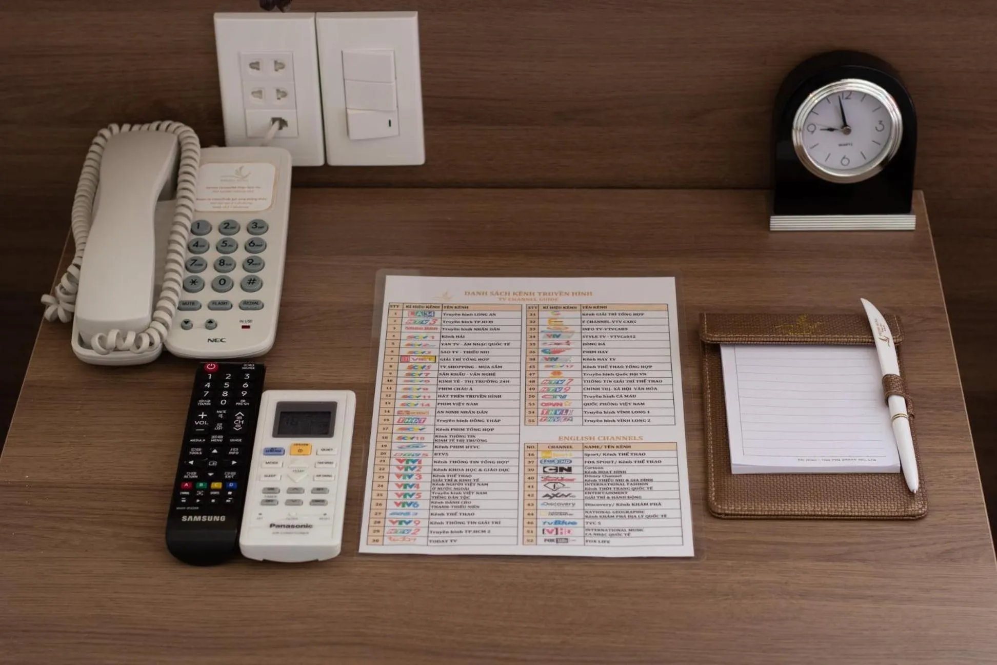 TV and multimedia in Phung Hung Boutique Hotel