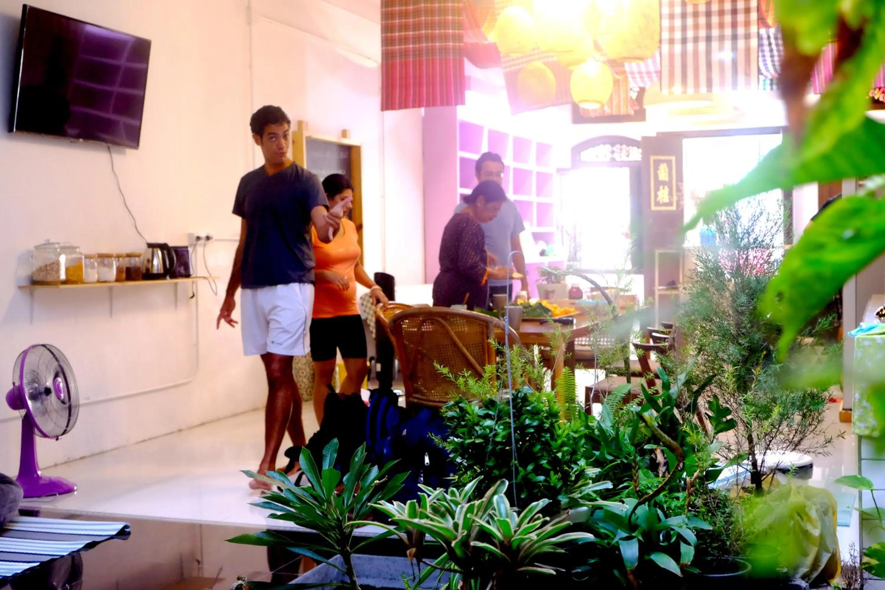 People in Aekkeko hostel