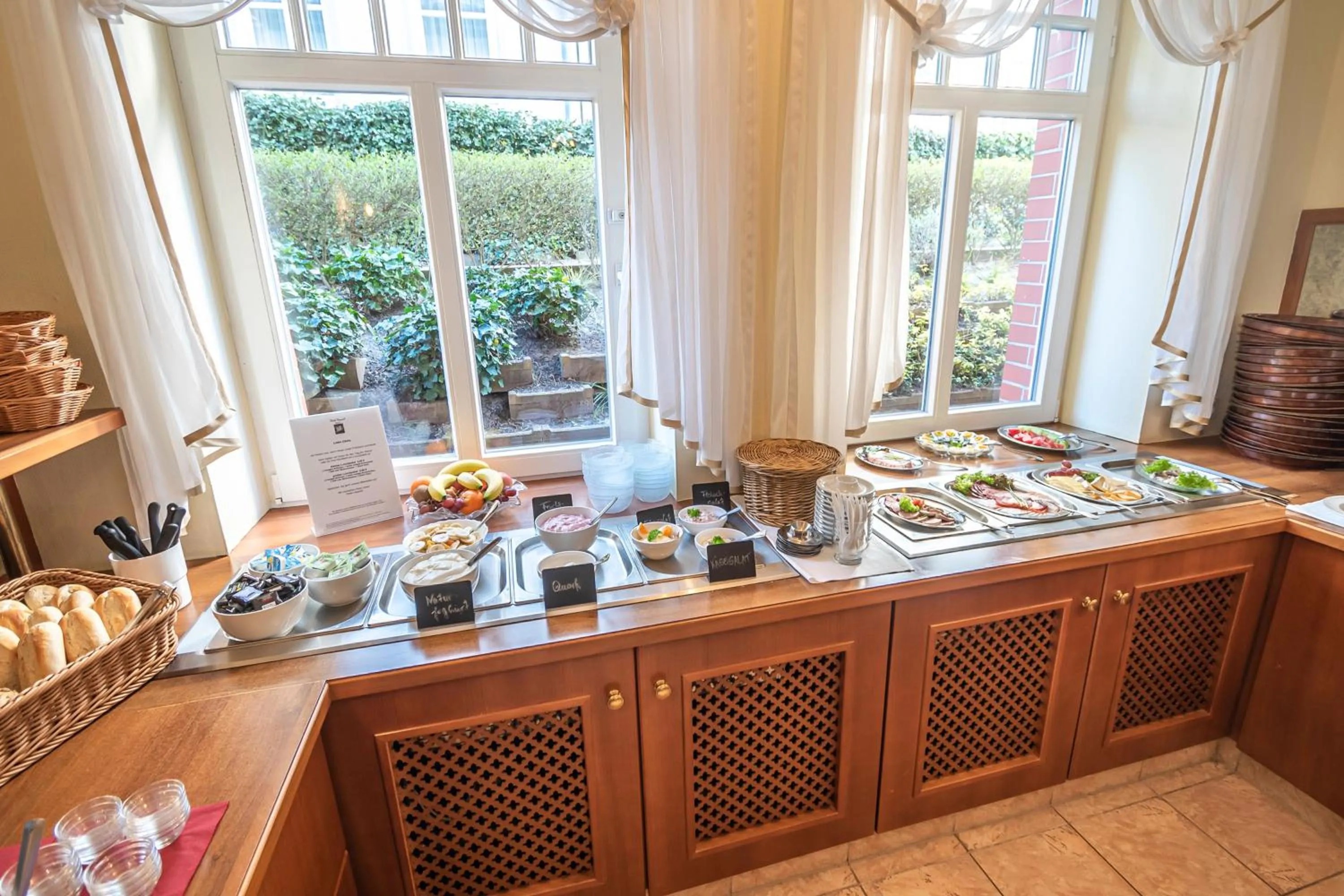 Food and drinks in Hotel Imperial Rügen