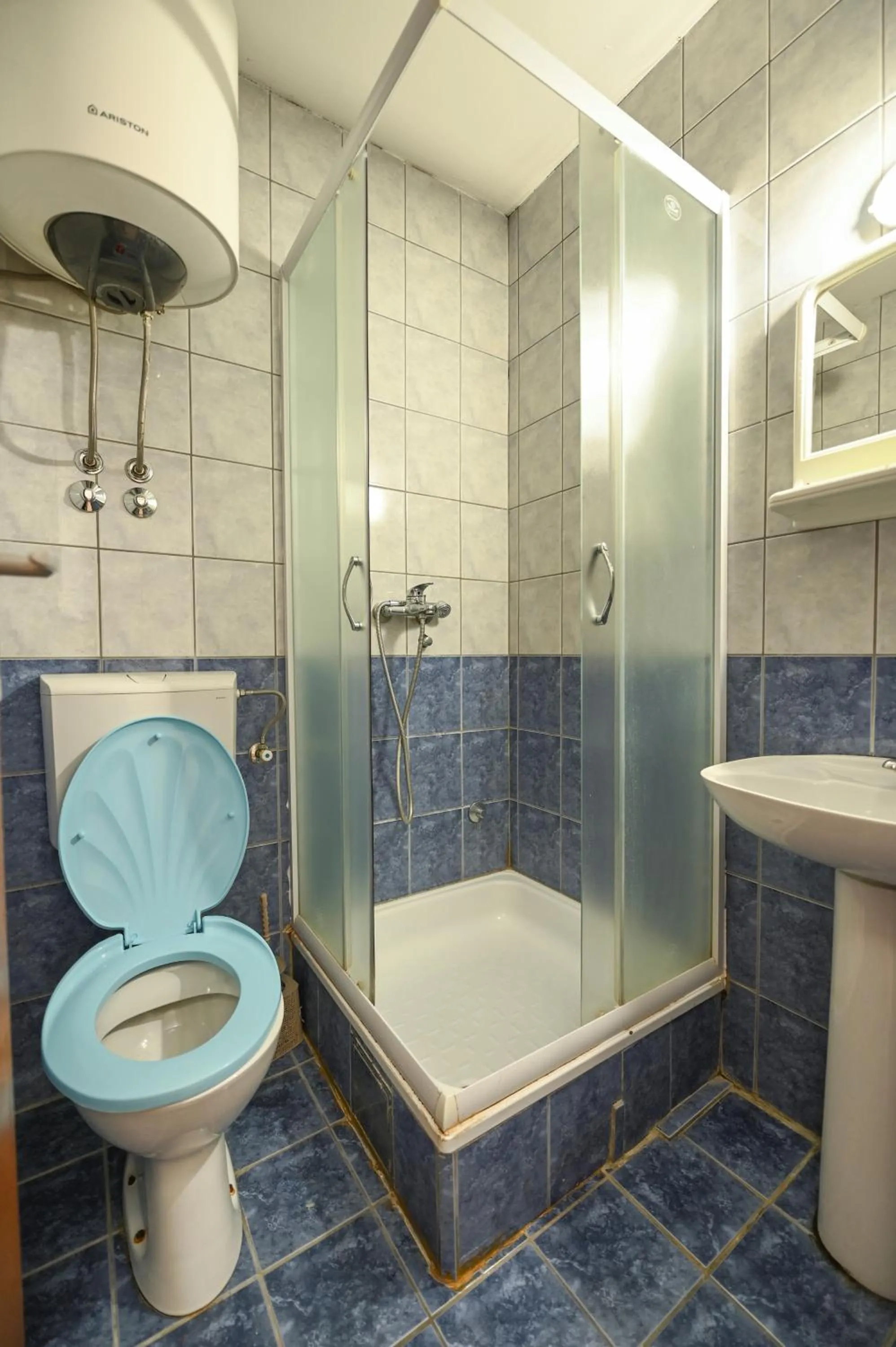 Bathroom in Hostel Izvor
