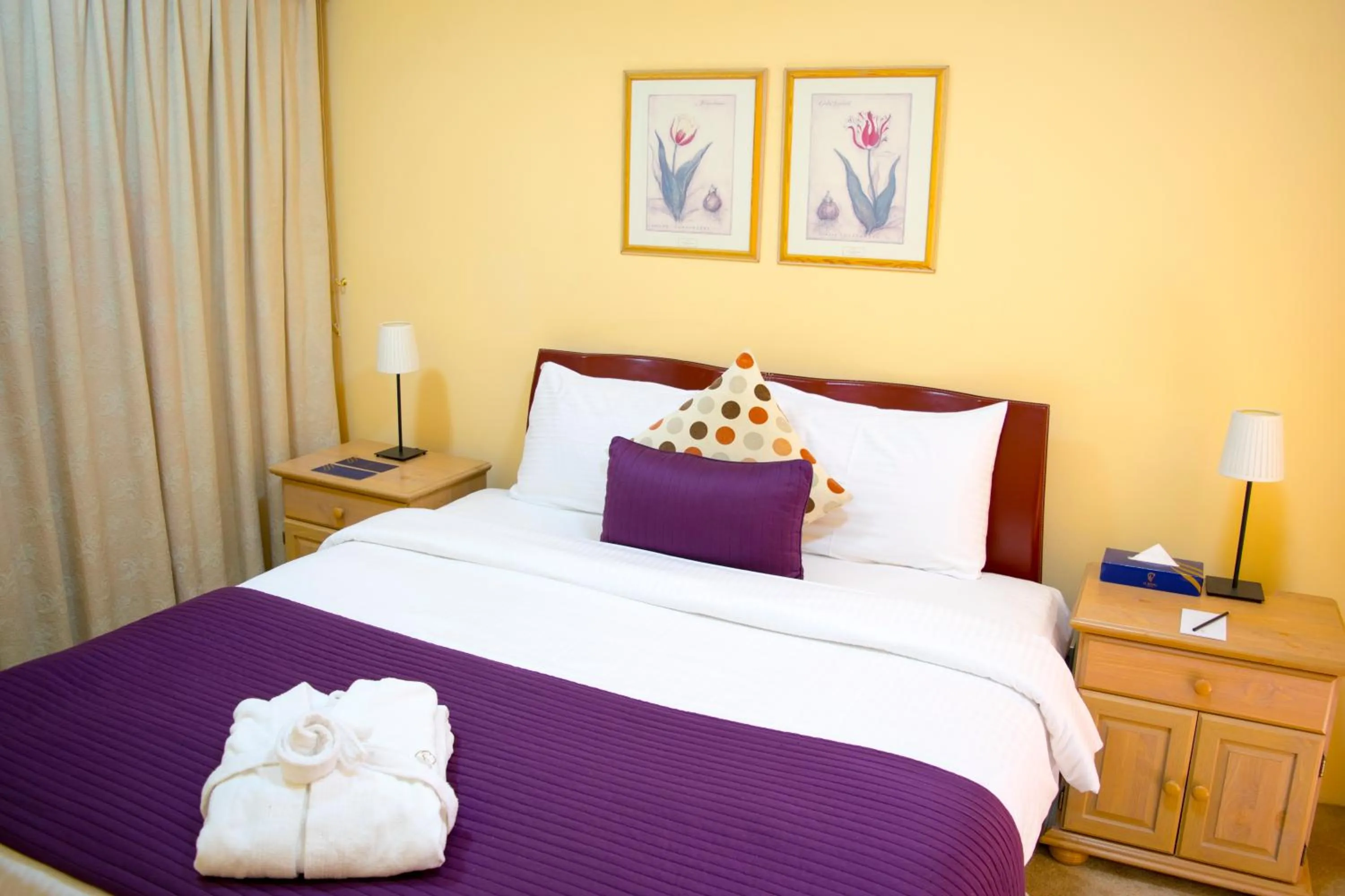 Bedroom in The Royal Express Sharq