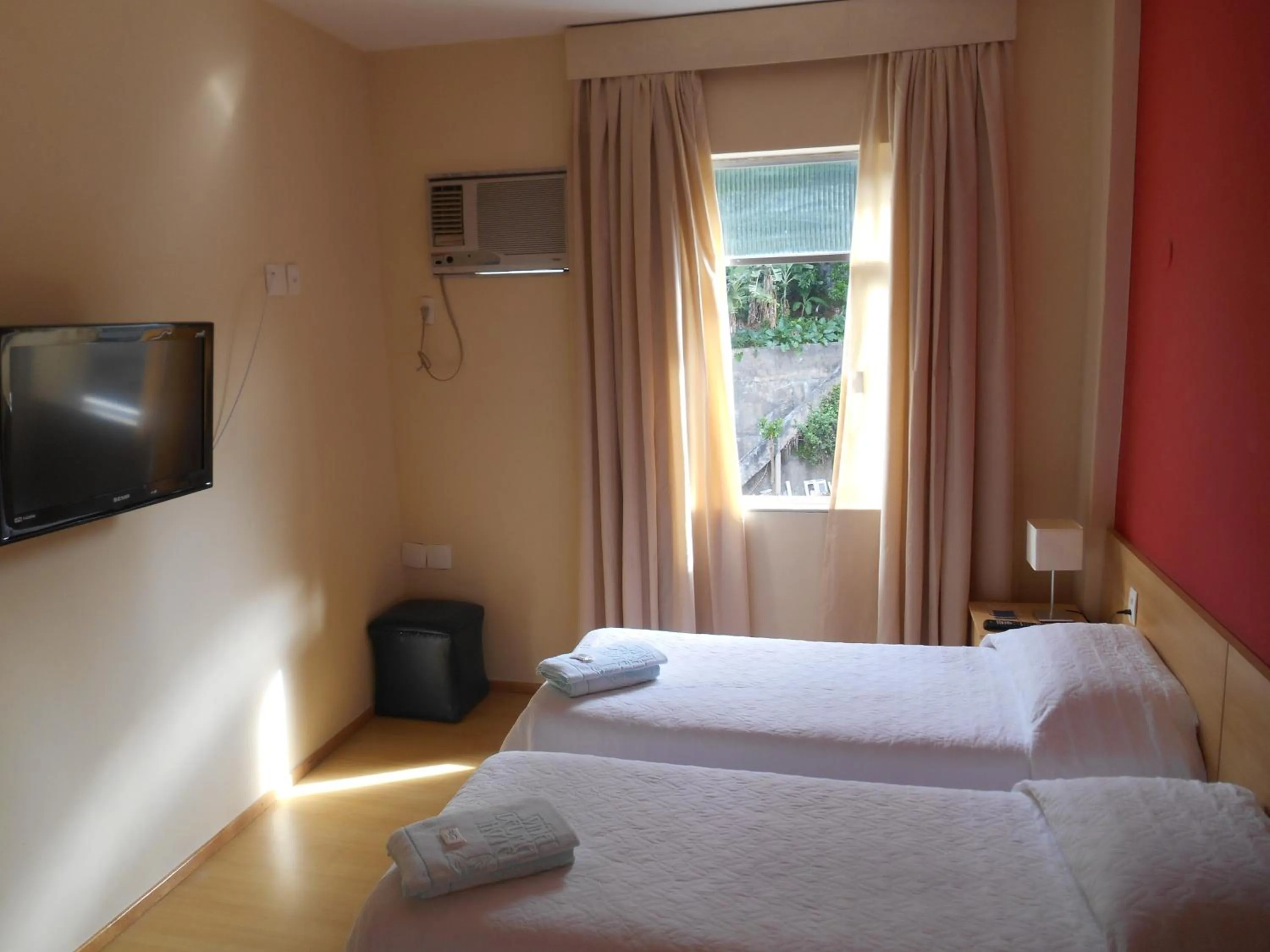 Day, Bed in Hotel Viña Del Mar