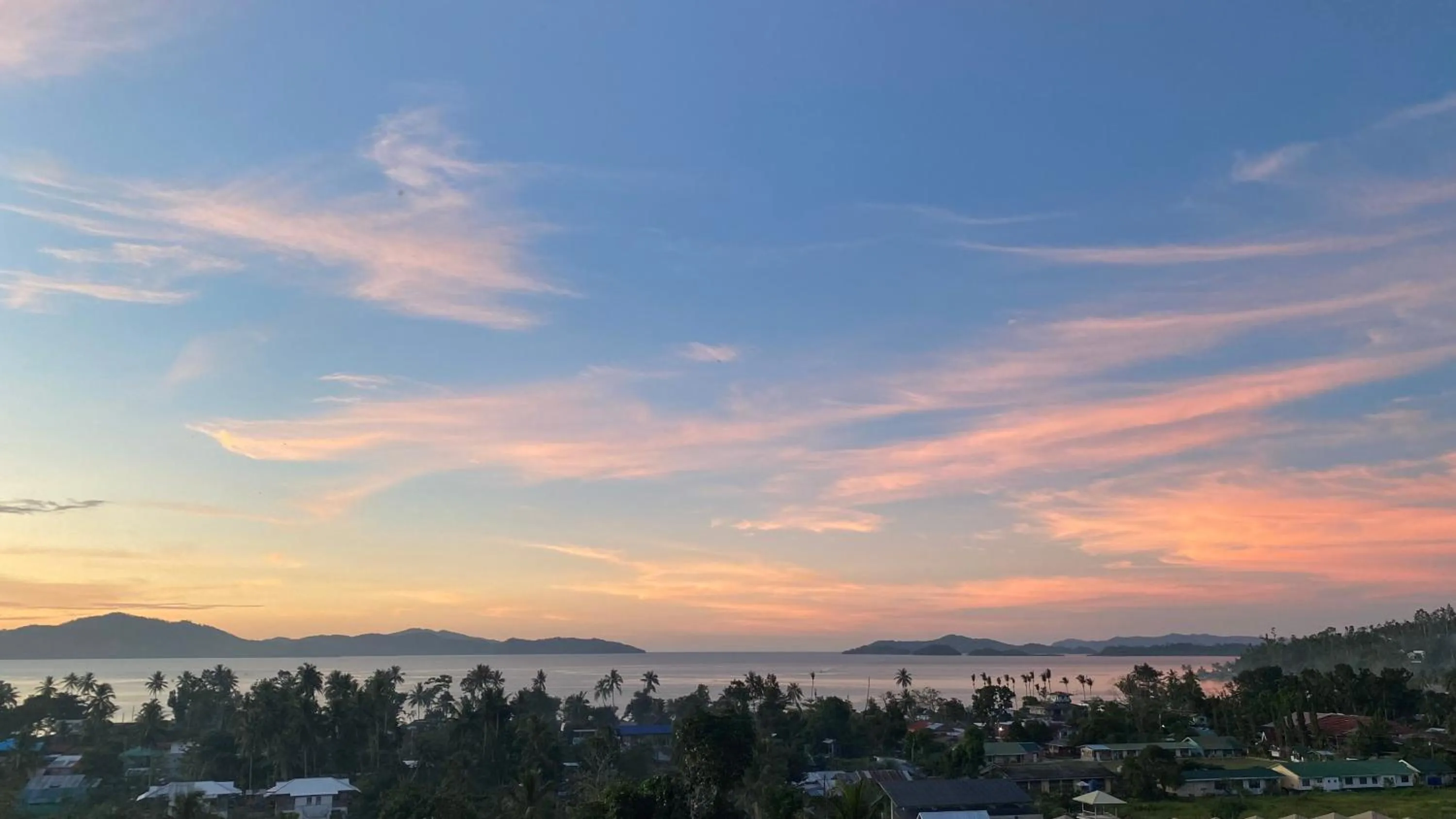 Day in Santa Claus Hilltop