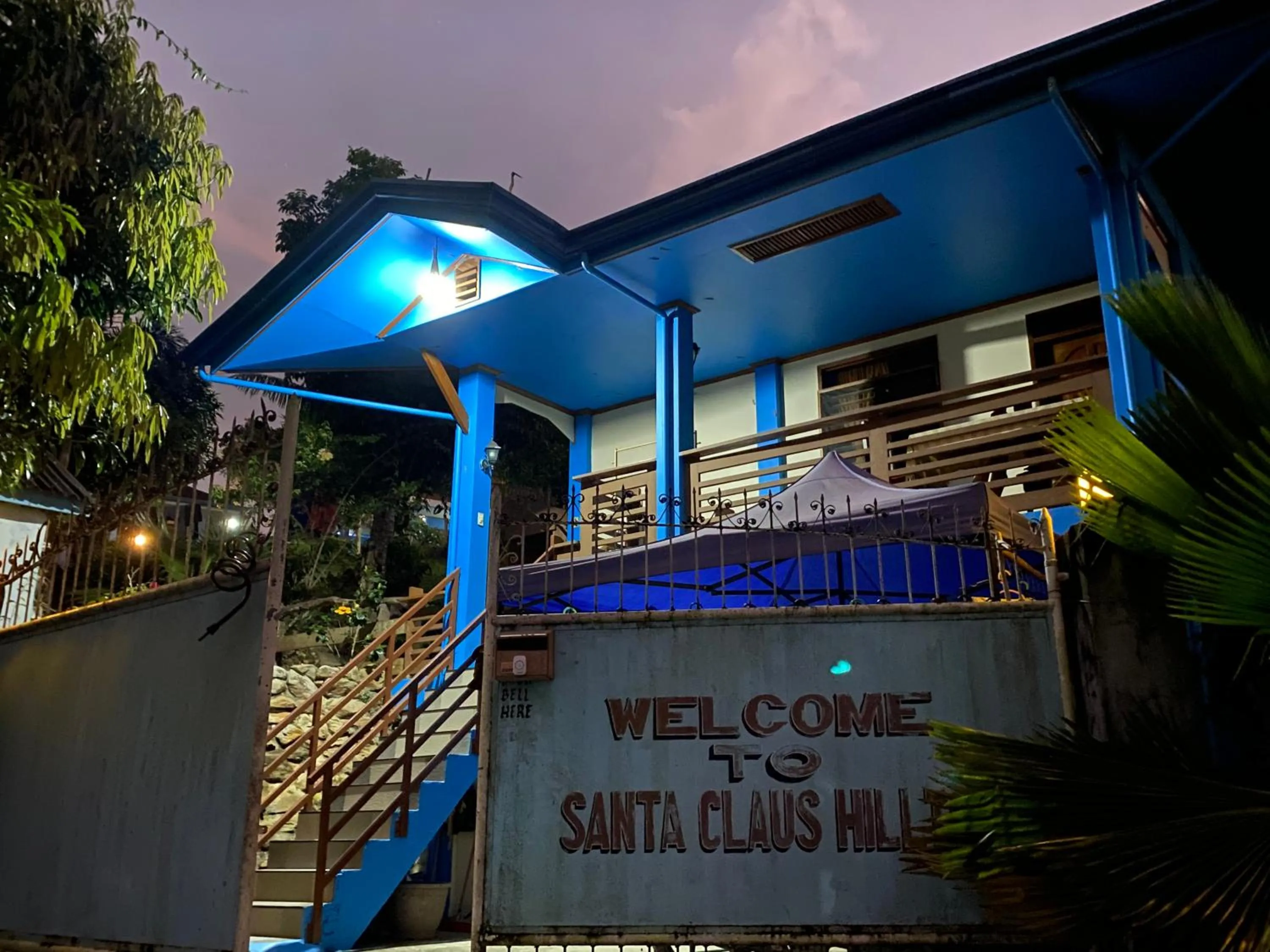 Property building in Santa Claus Hilltop