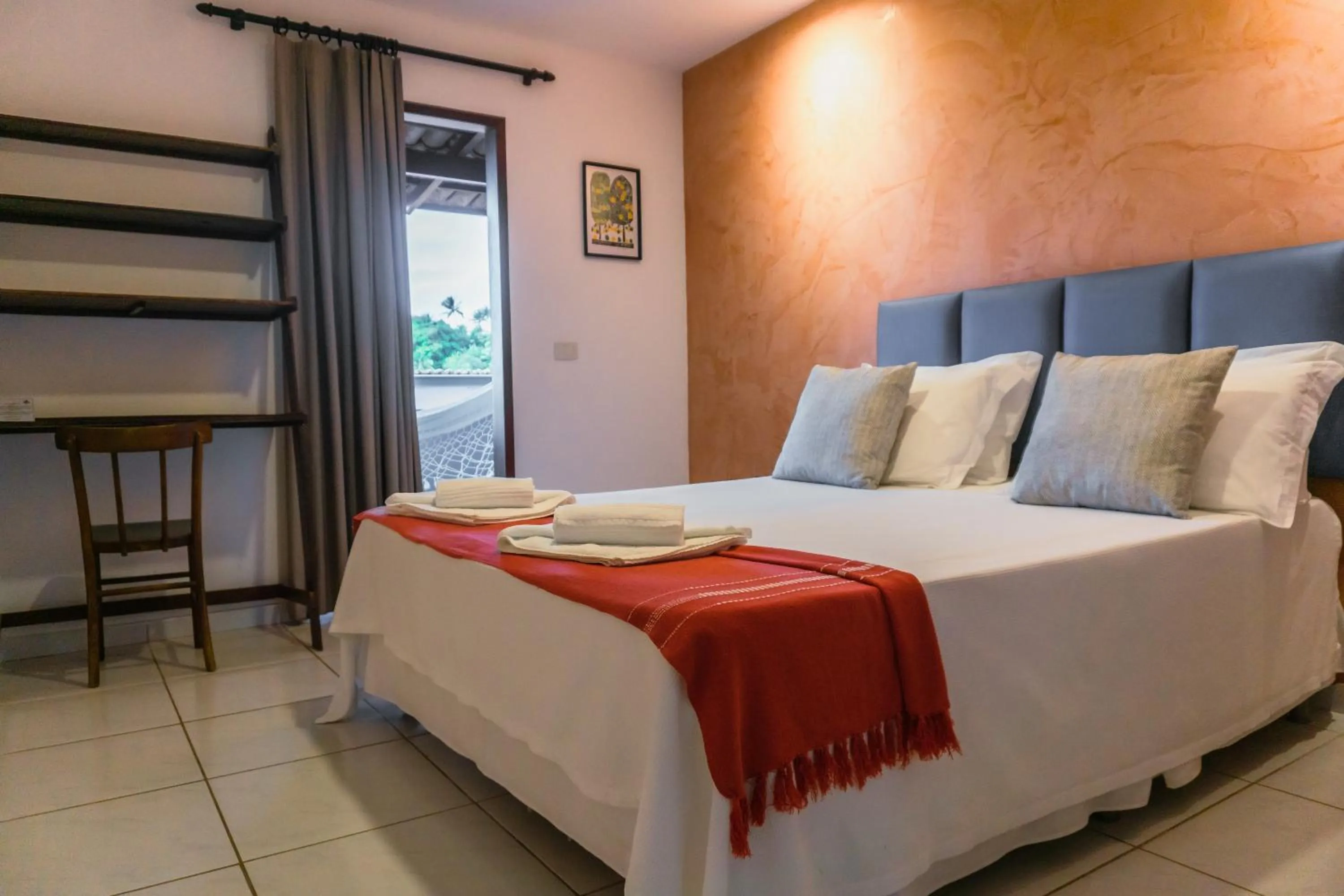 Photo of the whole room, Bed in Catavento da Pipa