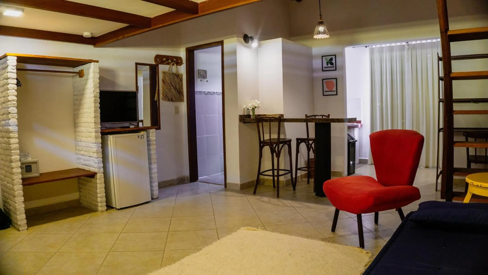 Seating area in Catavento da Pipa