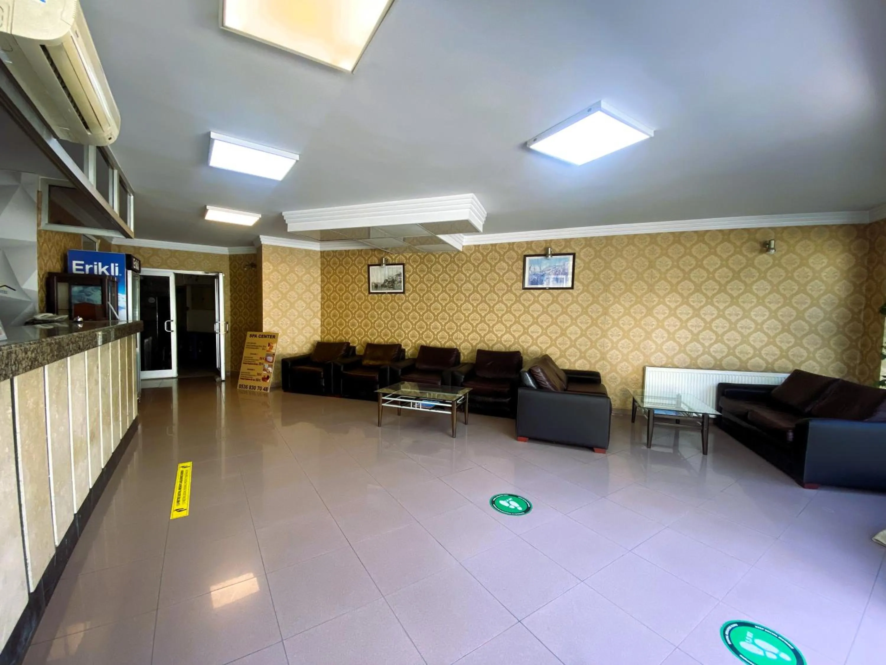 Lobby or reception in Prima Hotel