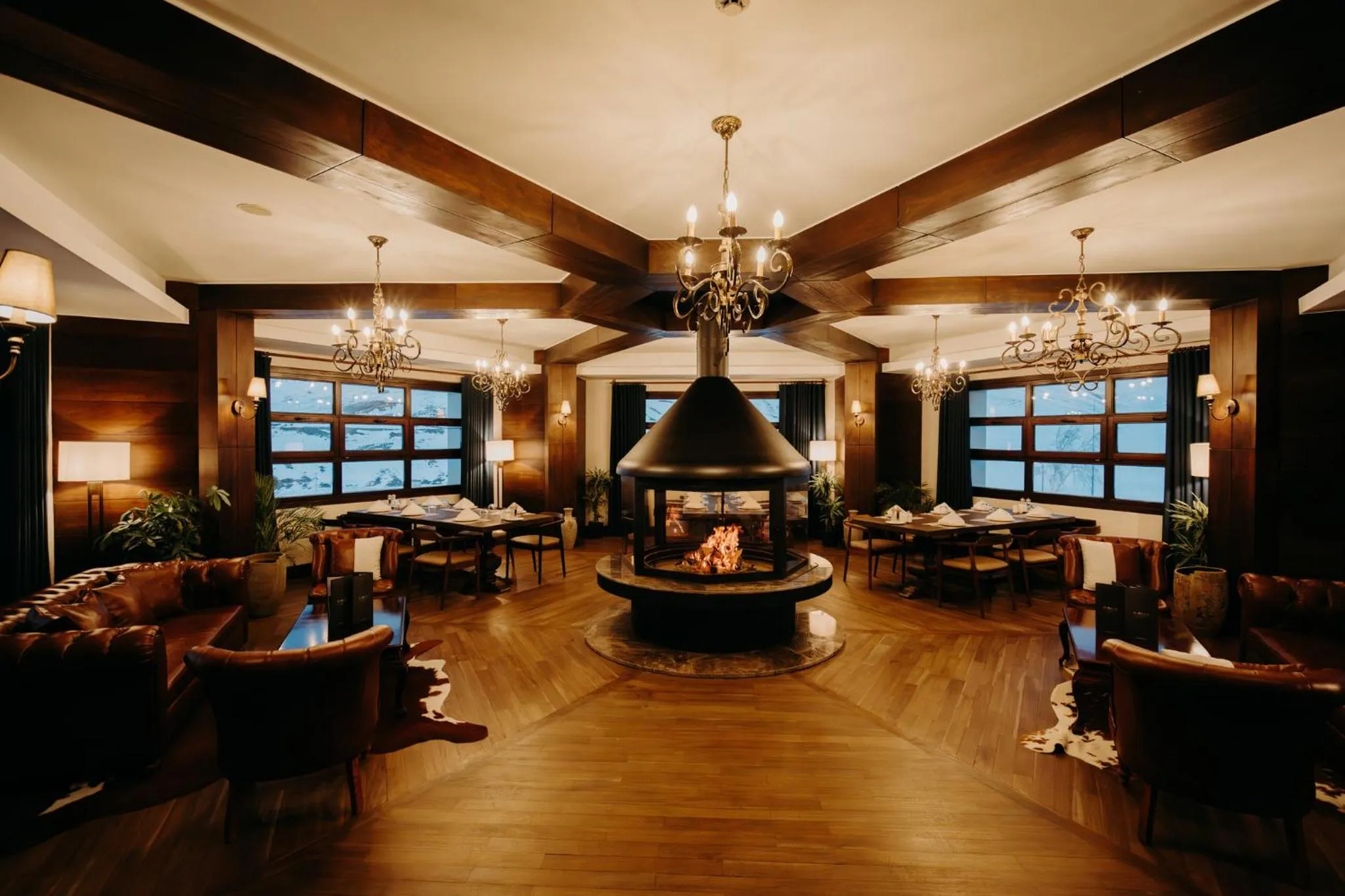 Restaurant/places to eat in Mirada Del Lago