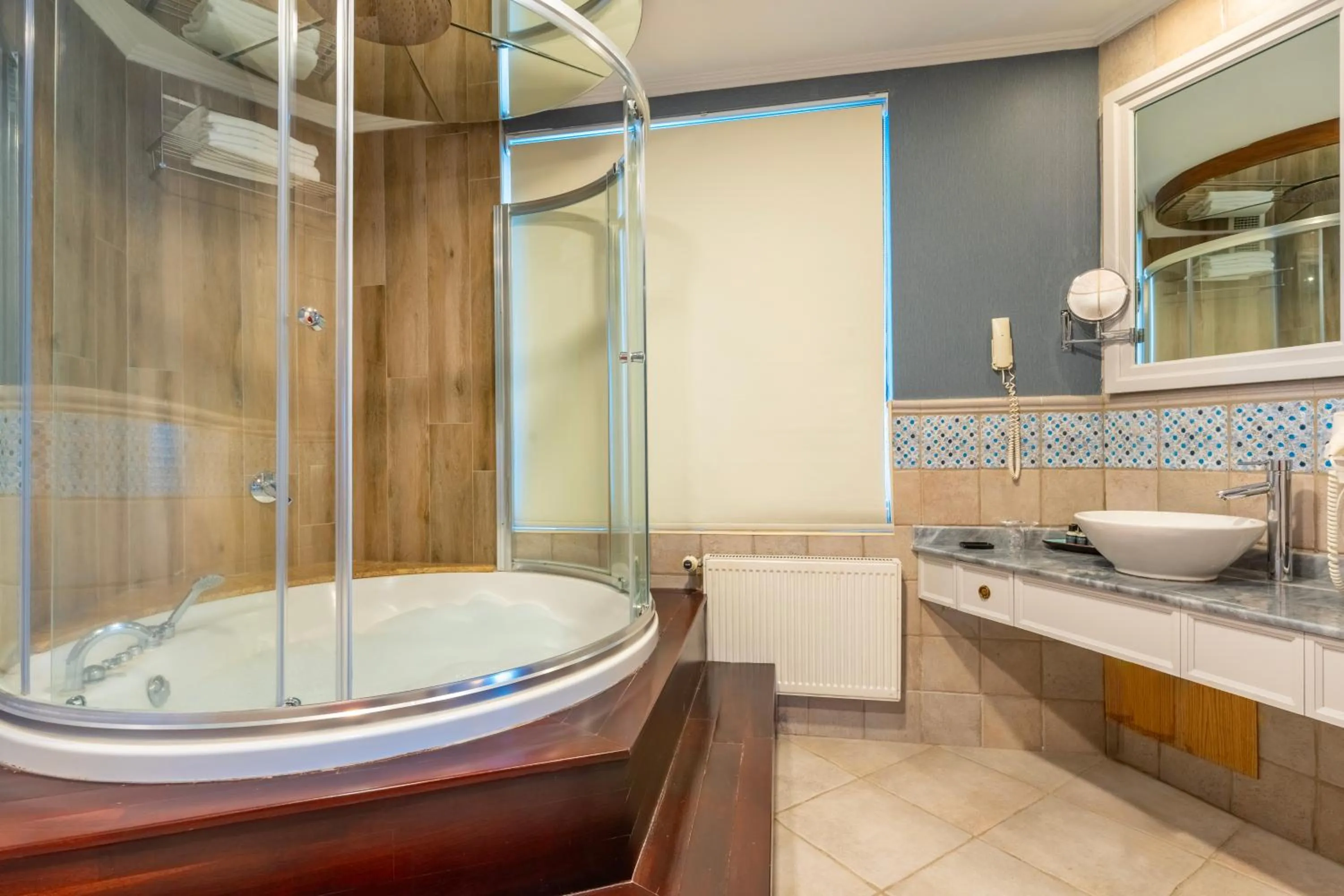 Toilet in Mirada Del Lago