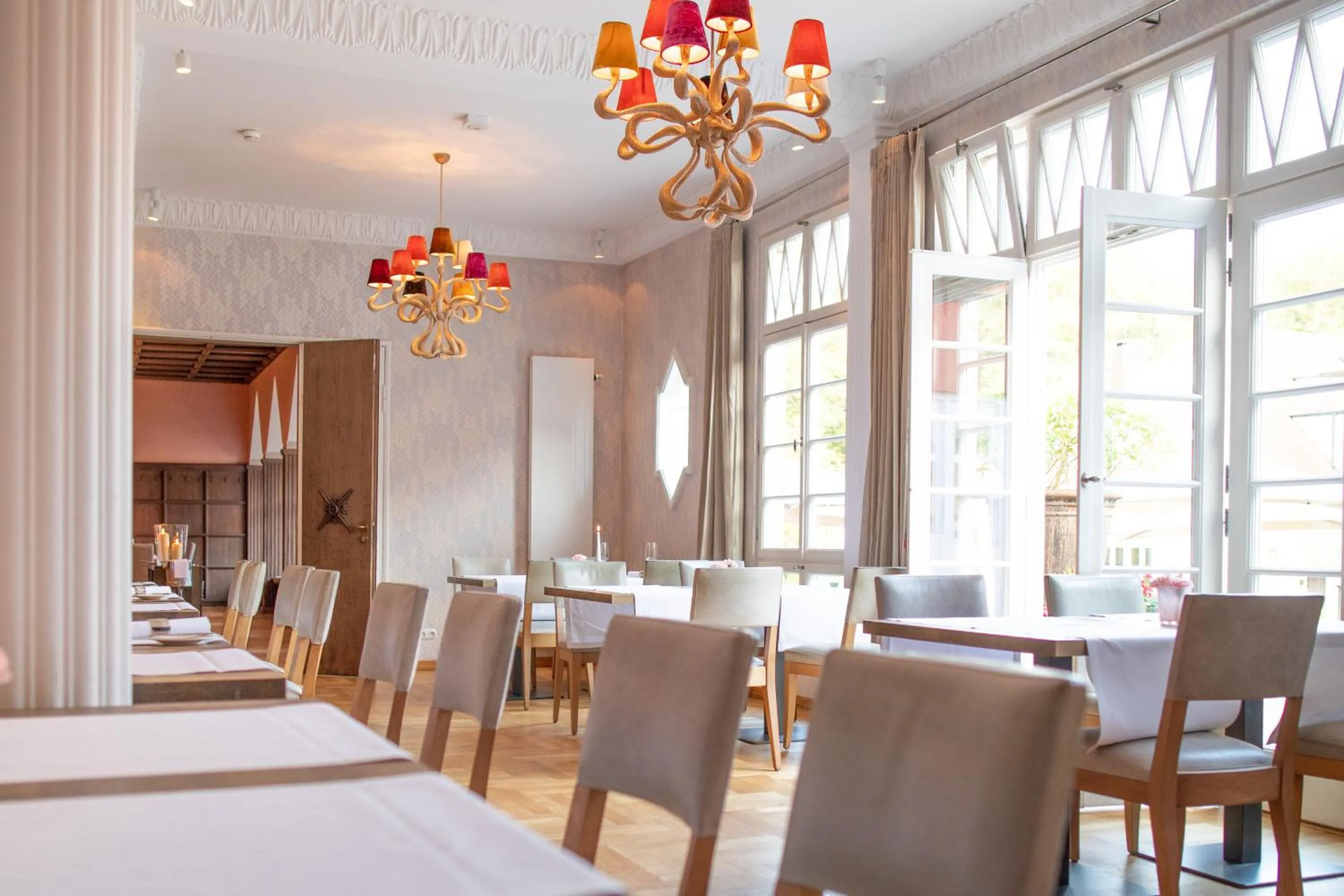 Restaurant/places to eat in Waldhotel Stuttgart