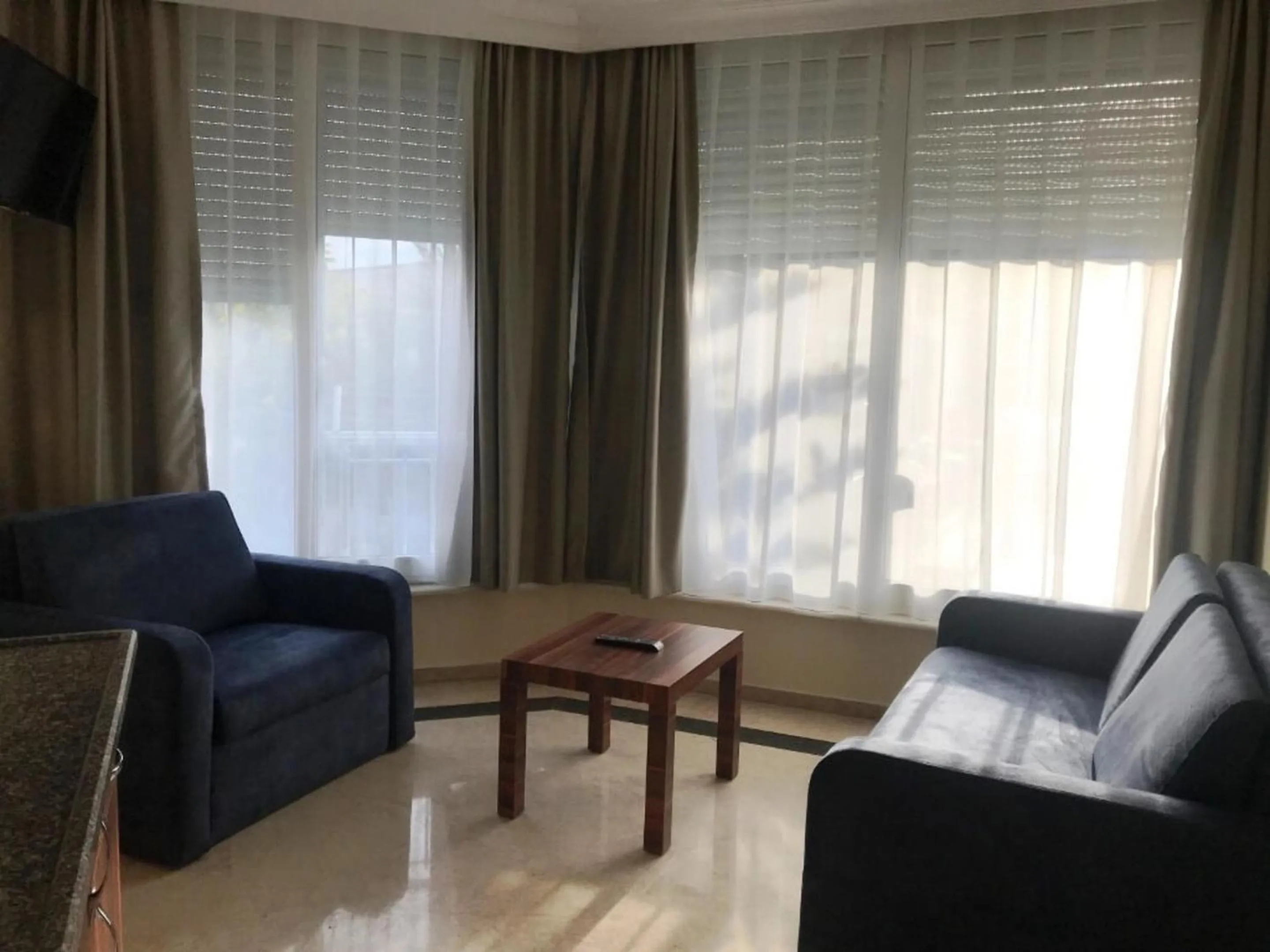 TV and multimedia in Minta Apart Hotel