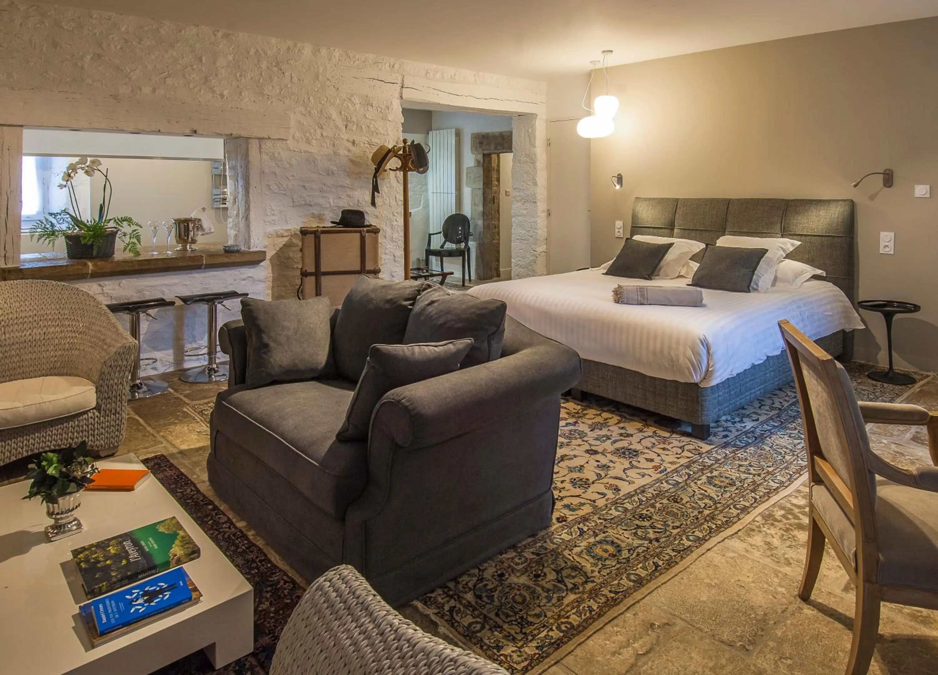 Bedroom, Bed in Château de Labro - Teritoria