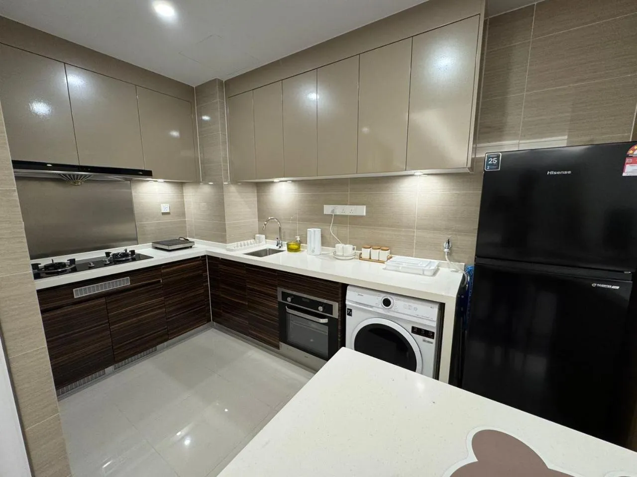 JB City CIQ-R&F Shopping Mall Apartment