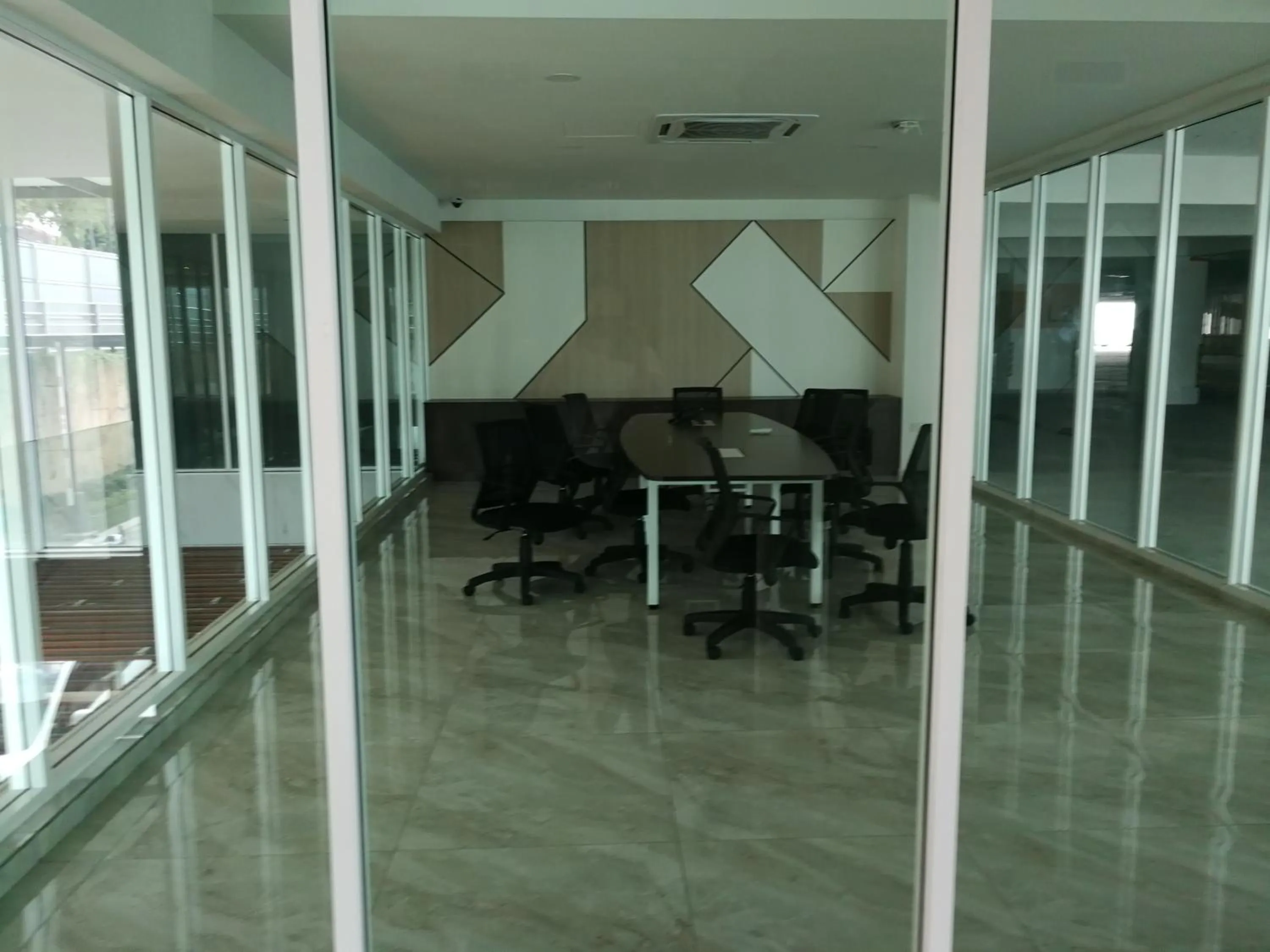 JB City CIQ-R&F Shopping Mall Apartment