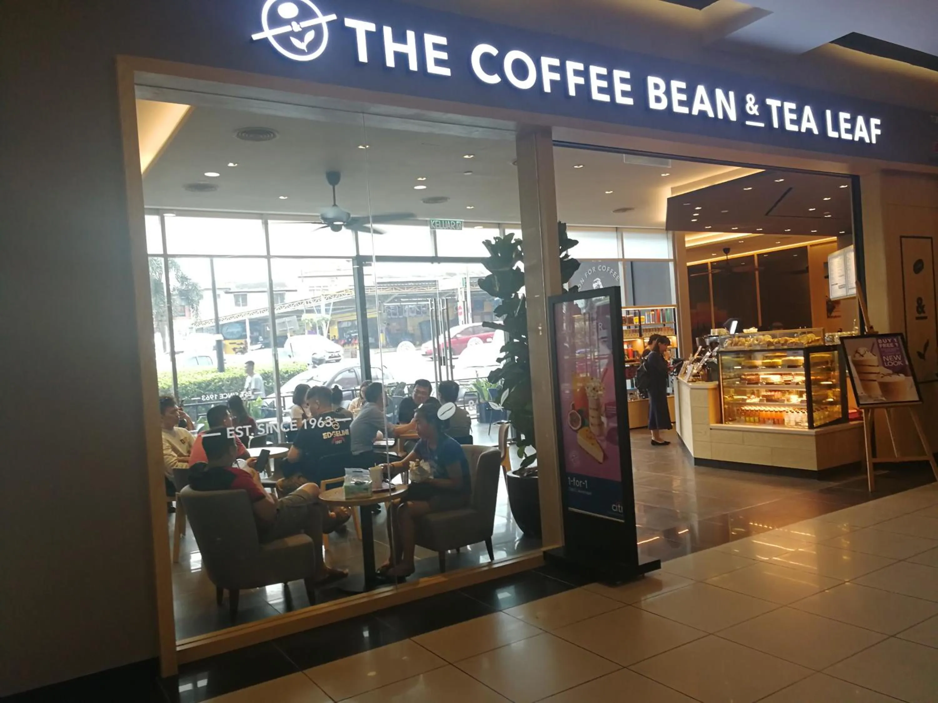 JB City CIQ-R&F Shopping Mall Apartment