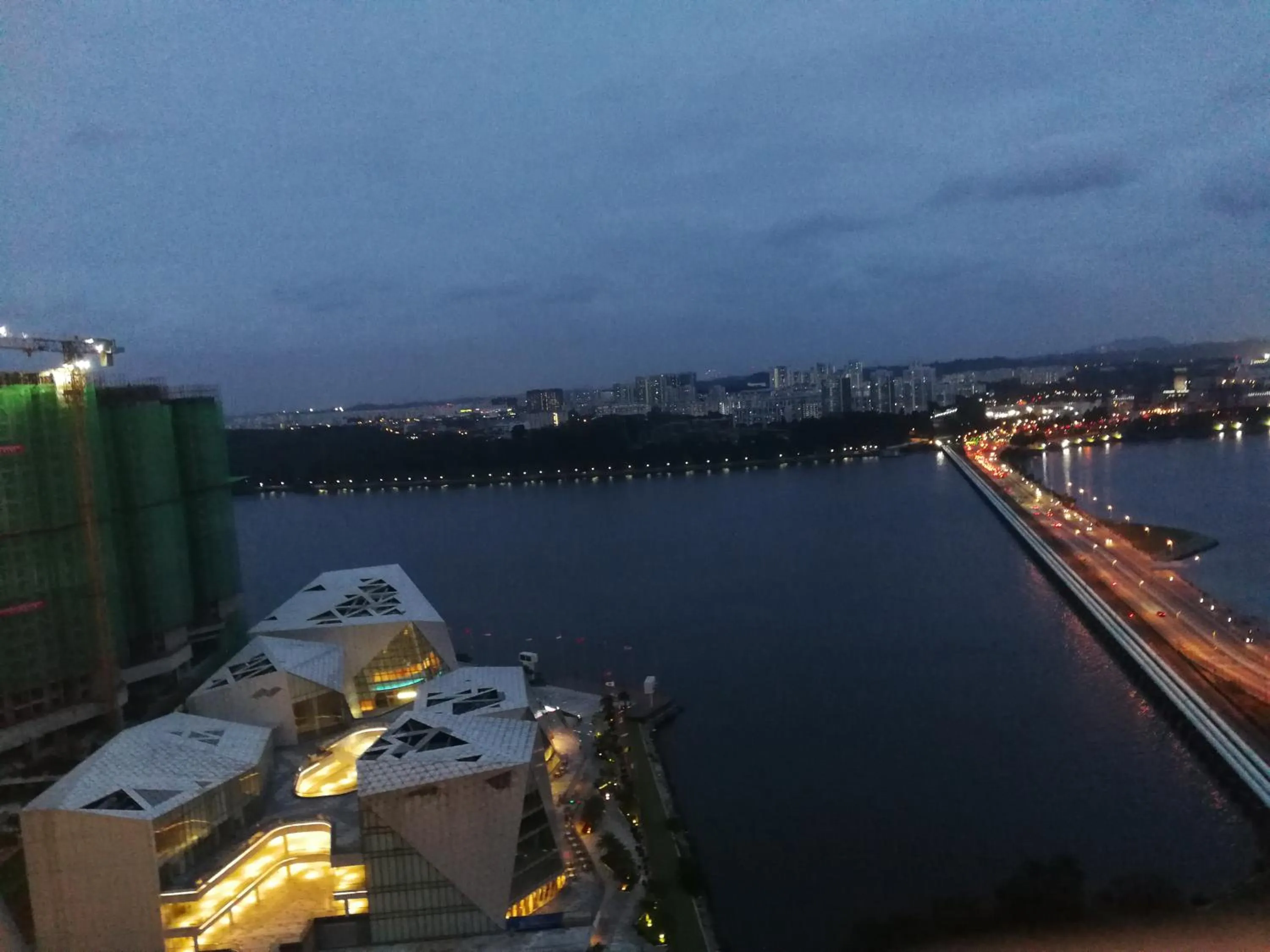 JB City CIQ-R&F Shopping Mall Apartment