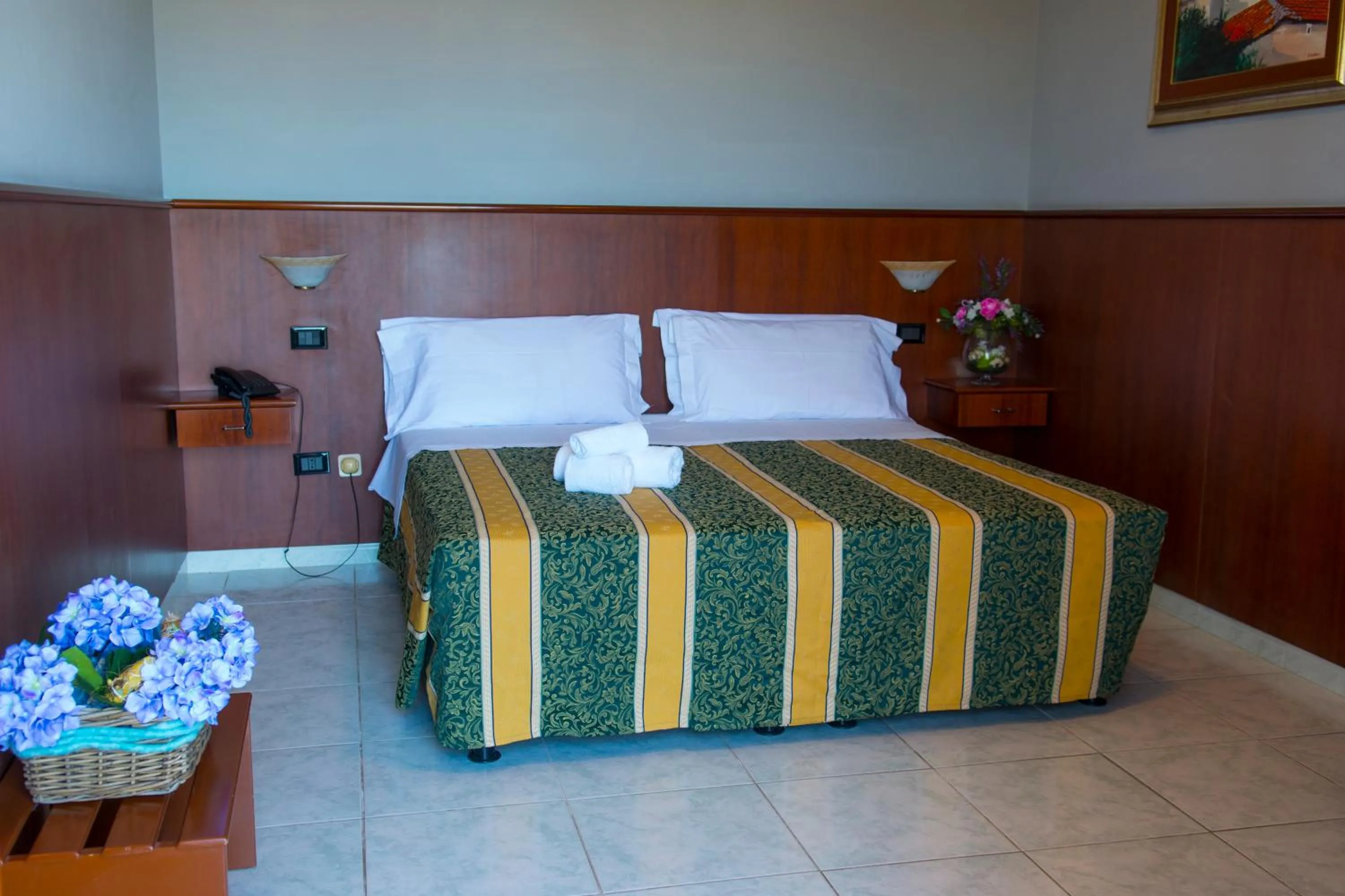 Photo of the whole room, Bed in Hotel Dei Pini