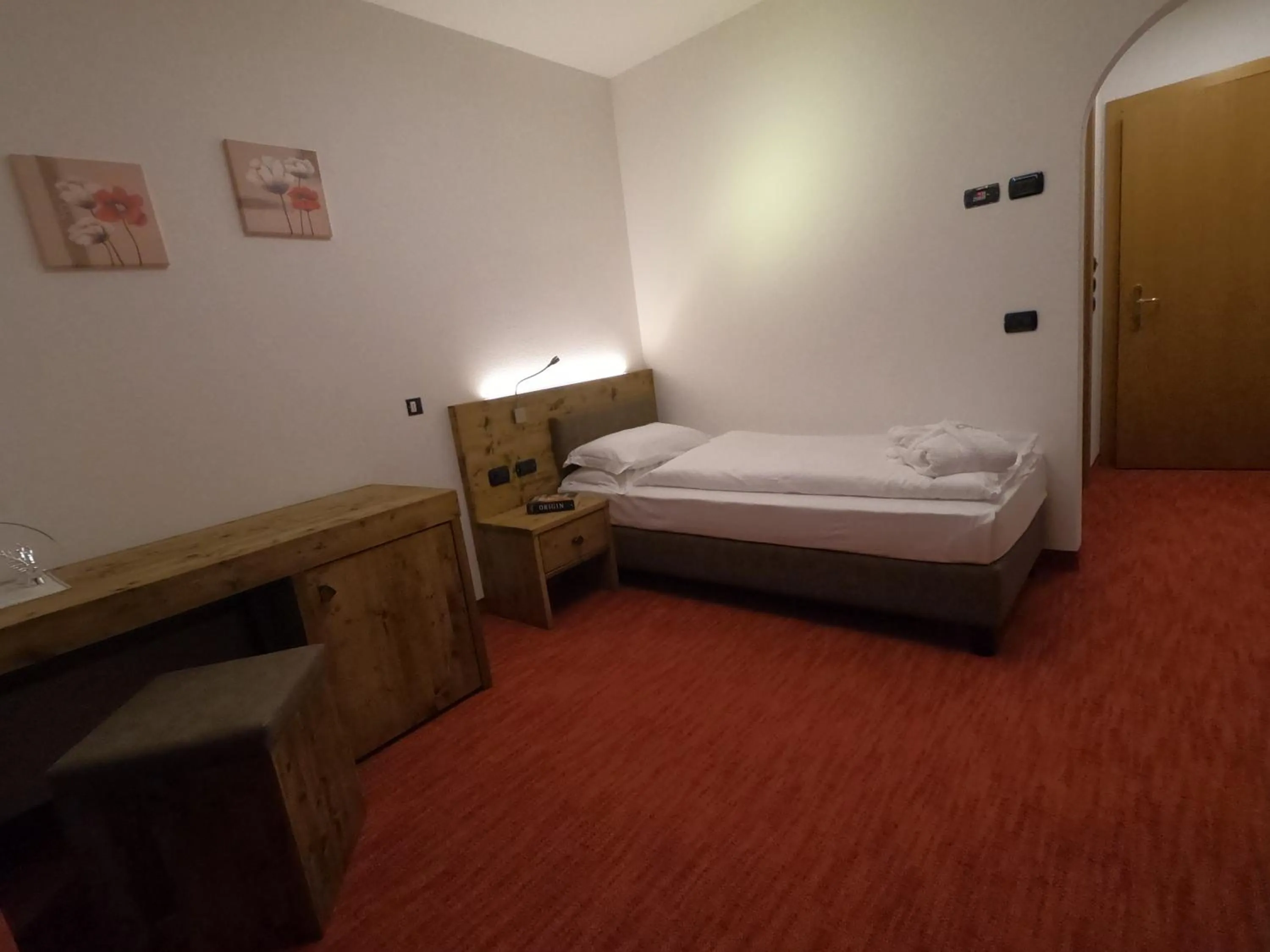 Bed in Hotel Cristallo