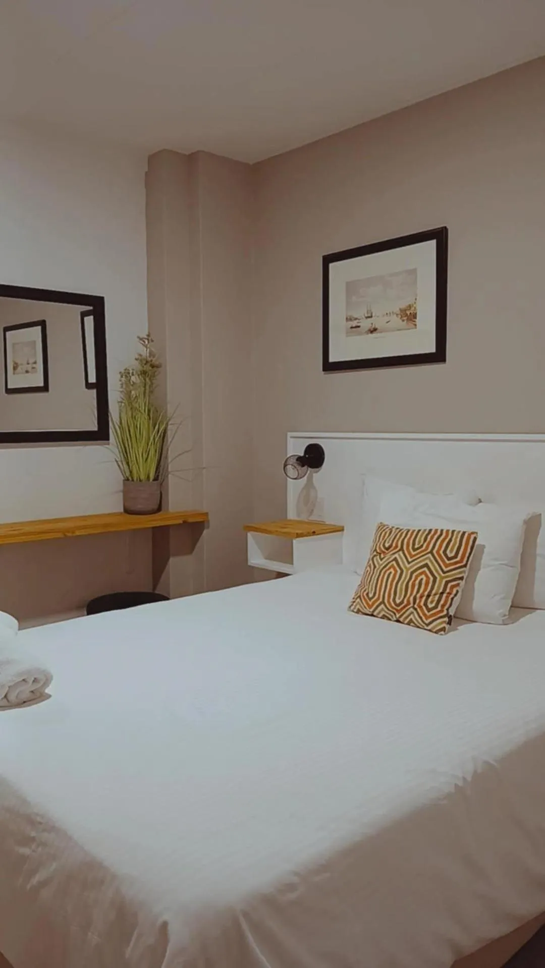 Bed in San Marco Hotel Curacao & Casino