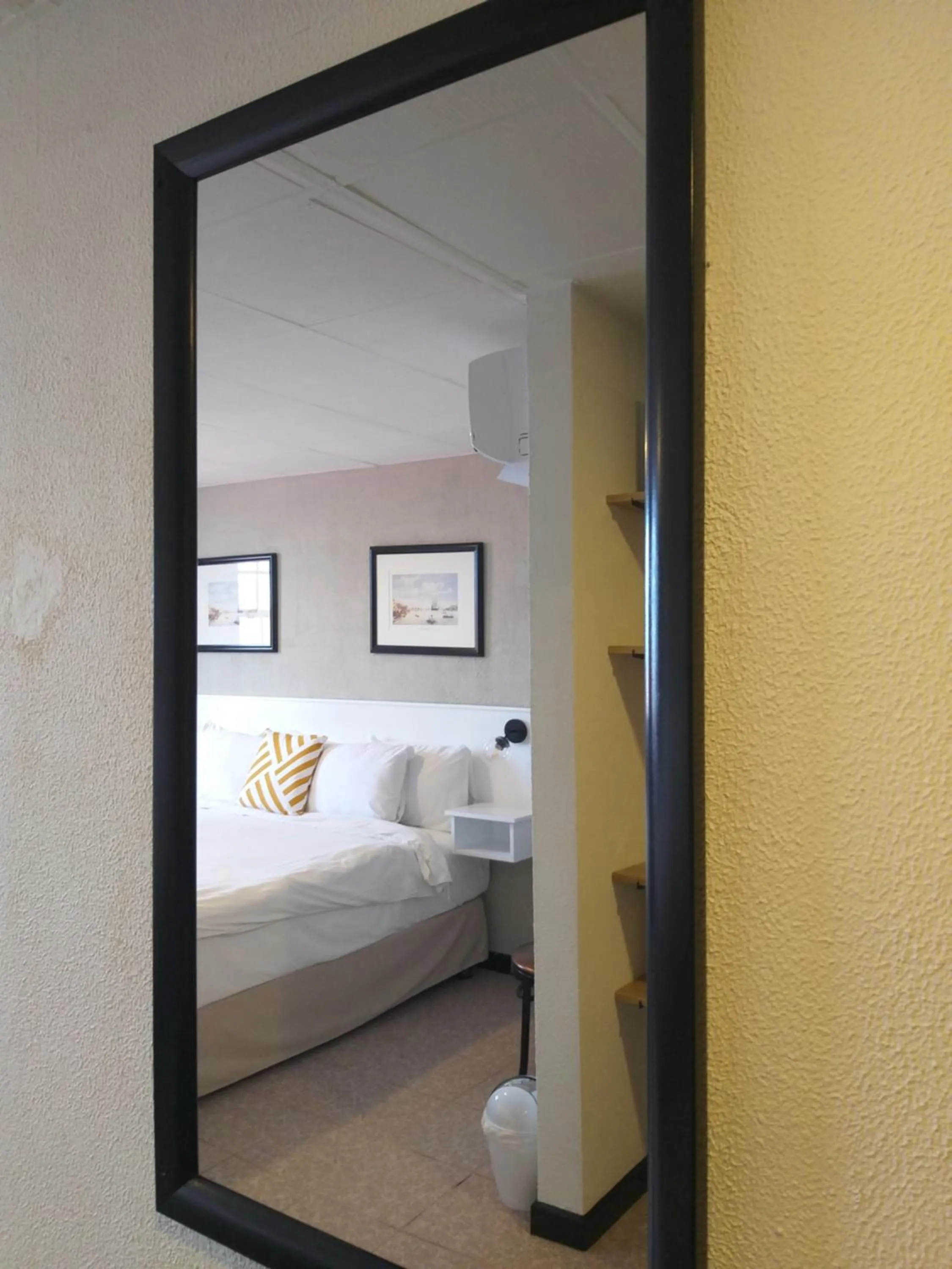 Bed in San Marco Hotel Curacao & Casino