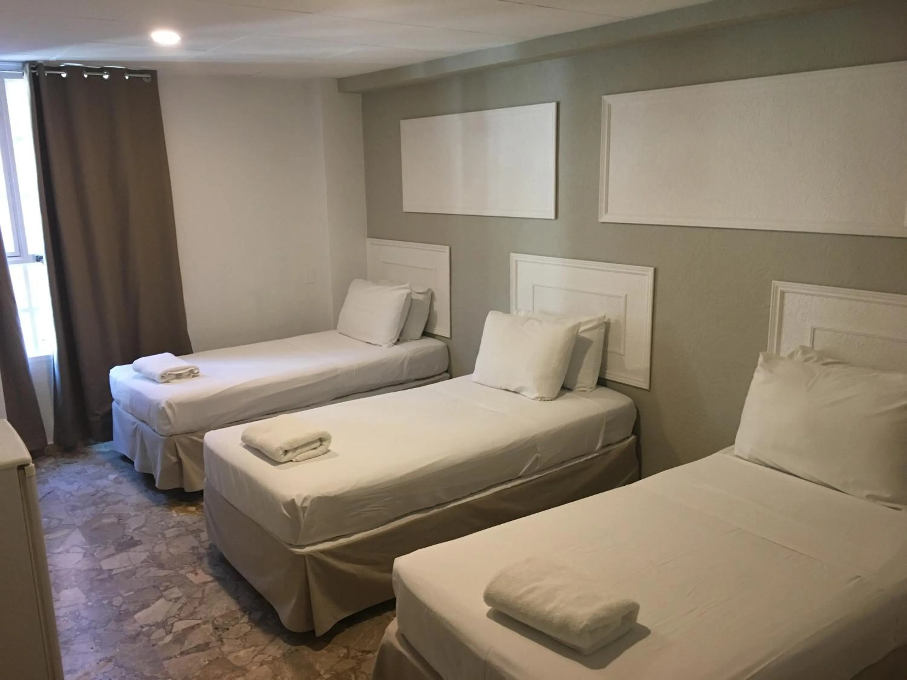 Bed in San Marco Hotel Curacao & Casino