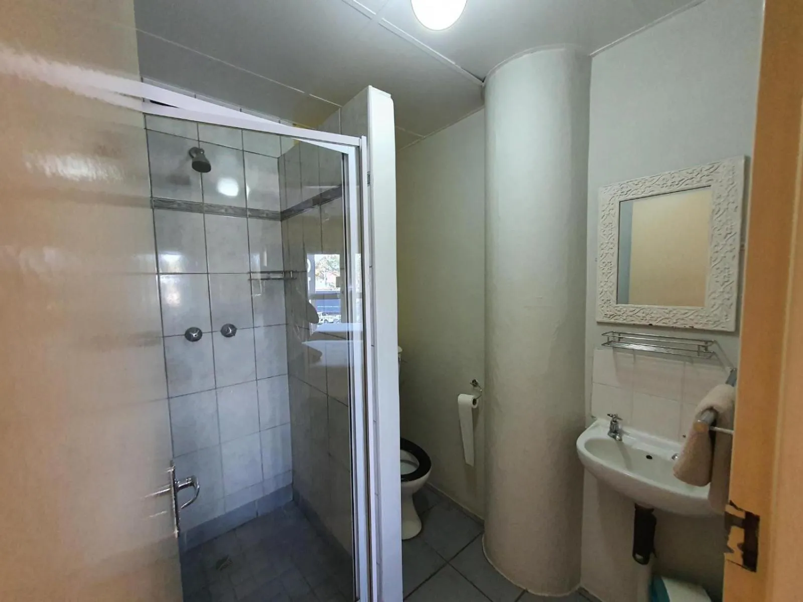 Shower in Riviera Hotel Durban